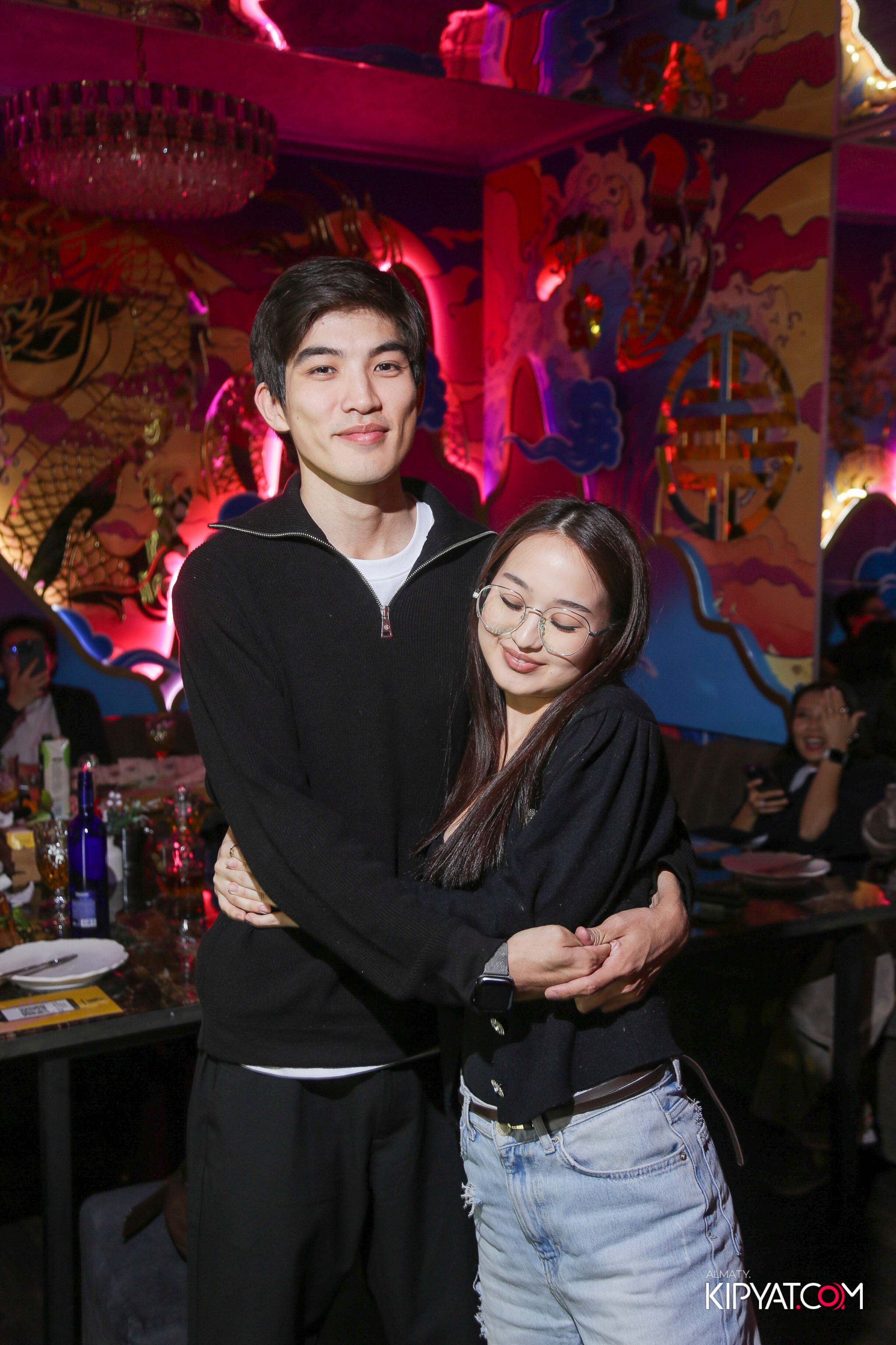 УХО И МЕДВЕДЬ НА САИНА. КИПЯТКОМ АЛМАТЫ! Фотосъемка мероприятий в Алматы