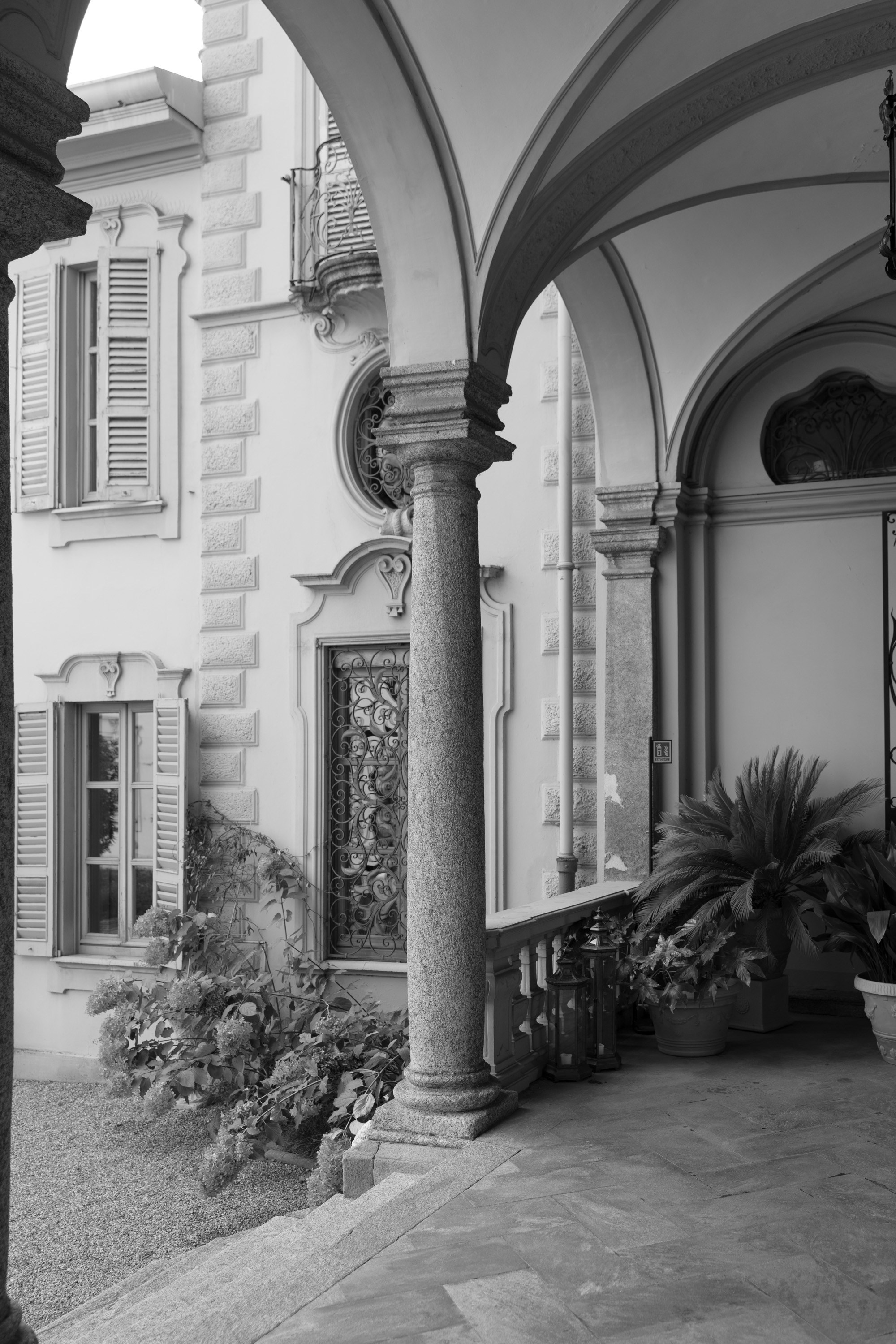 Villa Ponti Greppi Wedding. Valeria Coconova Photographer Italy Como Milan