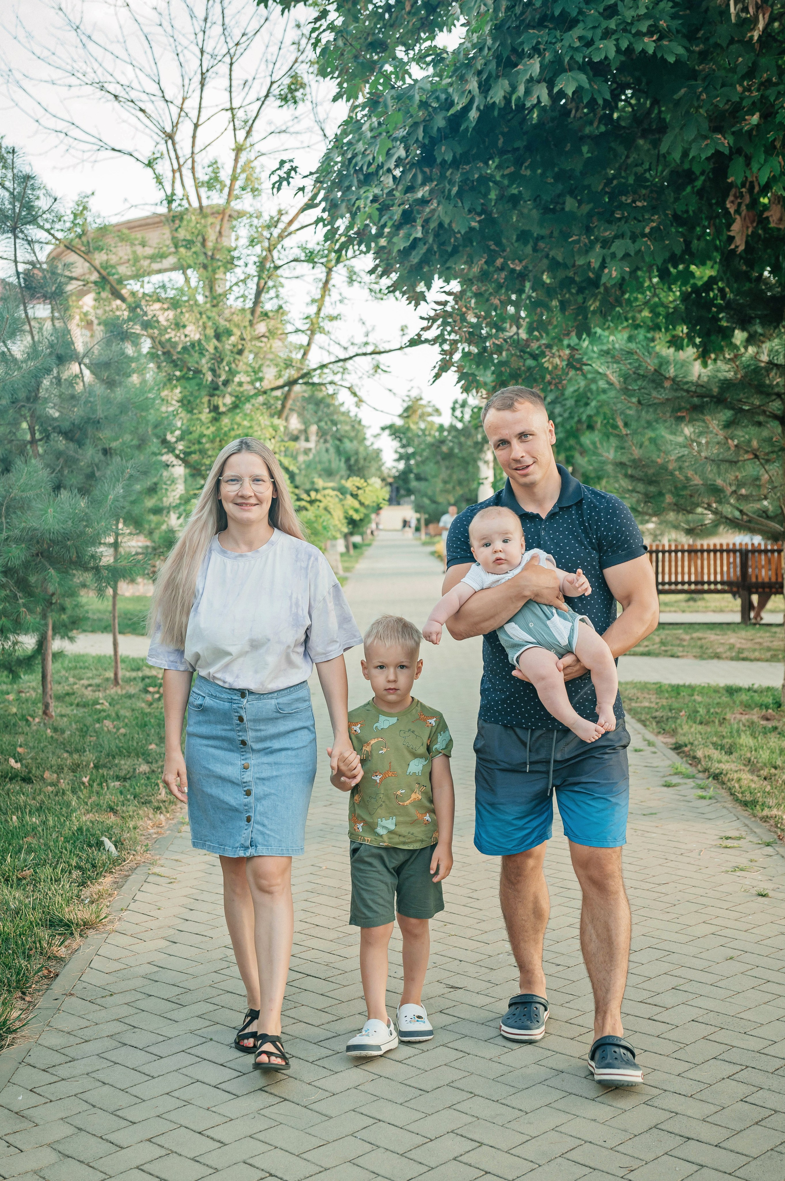 Теплое море. Детский и семейный фотограф выпускной альбом Приморско-Ахтарск