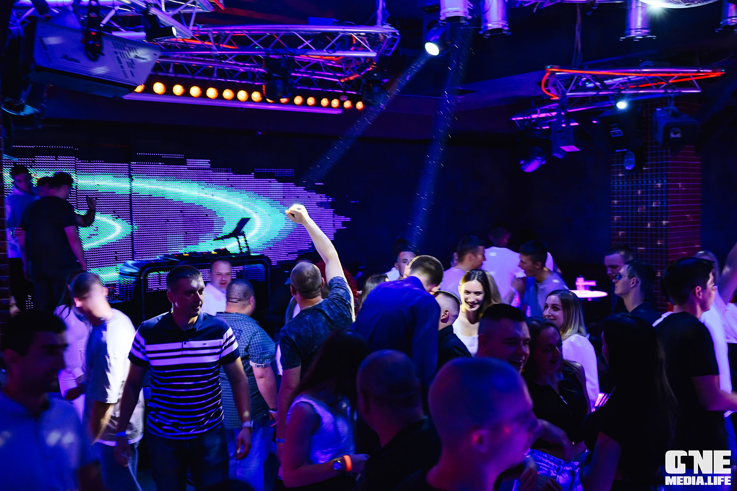 Фоторепортаж из РК Планета. One Media Life: фоторепортажи, фотоотчеты с мероприятий и заведений