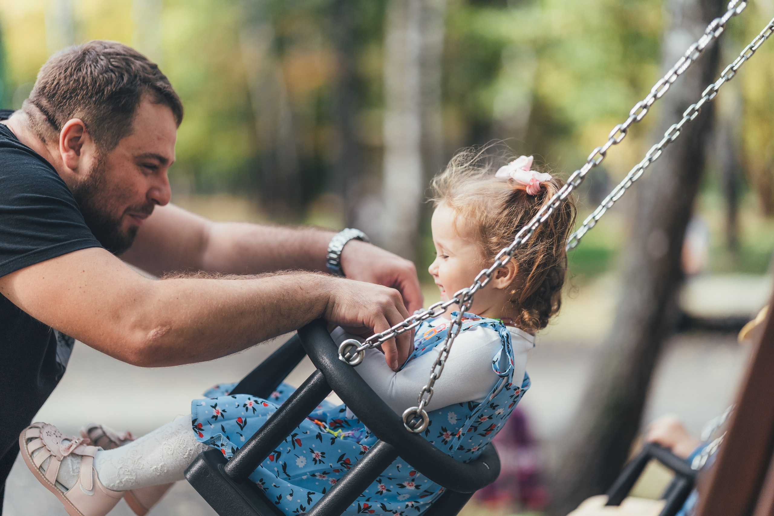 Денис с дочкой, Балашиха, парк Пехорка. Наталья Дукалова фотограф Щелково Королев Пушкино Москва Балашиха