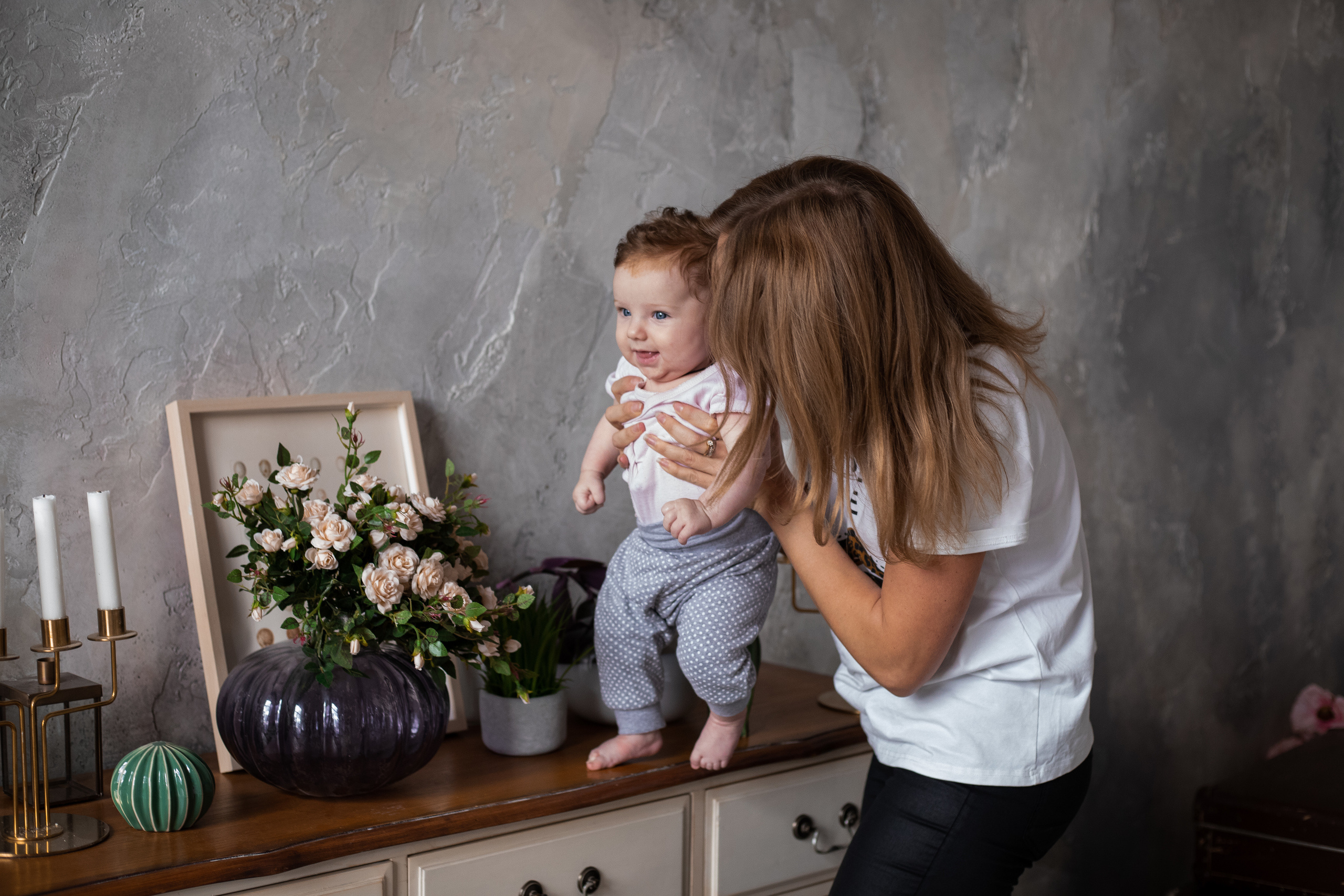 Нежная фотосессия мамы и новорожденной дочки. Екатерина Новикова — семейный и свадебный фотограф. Москва, МО