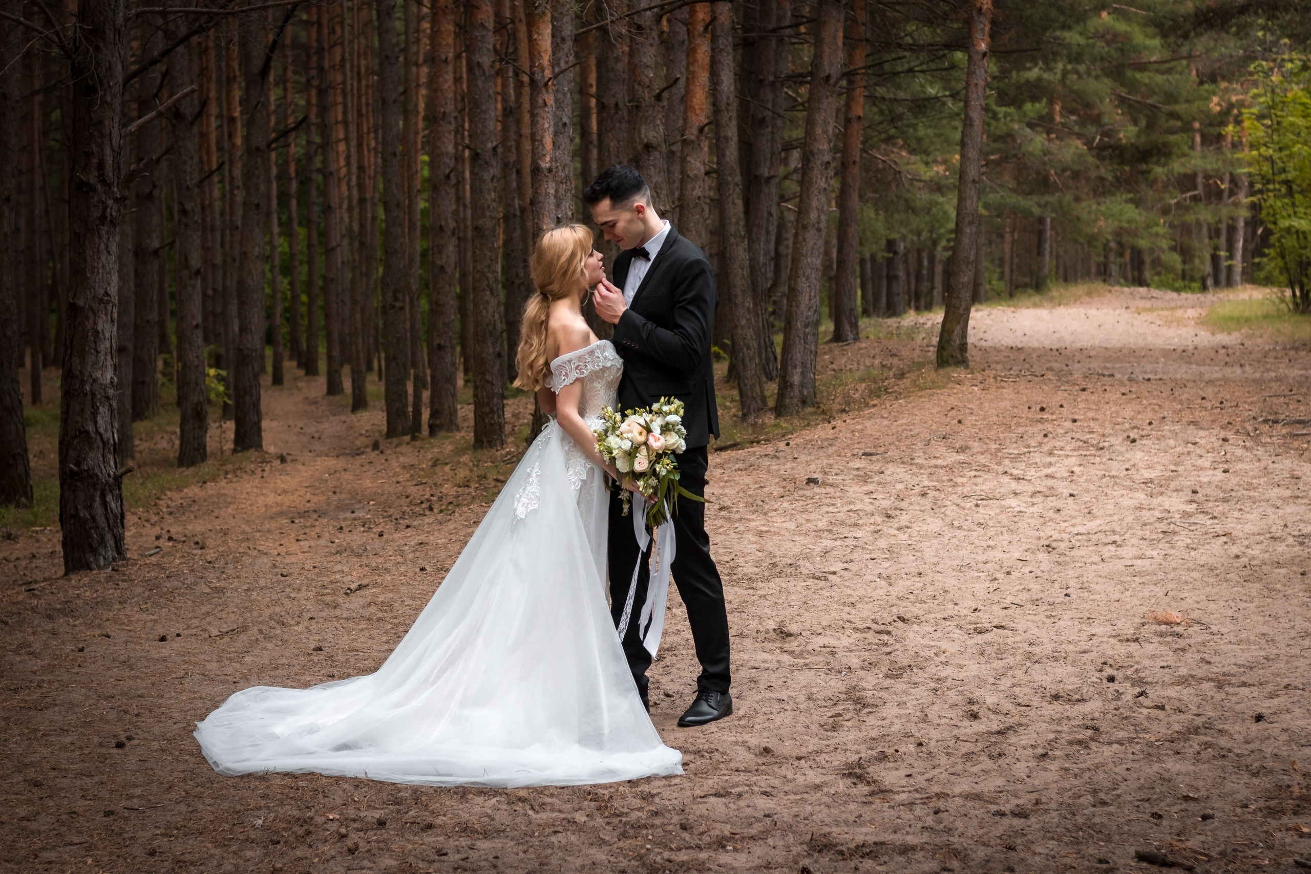 Свадебная фотосессия в лесу. Екатерина Новикова — семейный и свадебный фотограф. Москва, МО