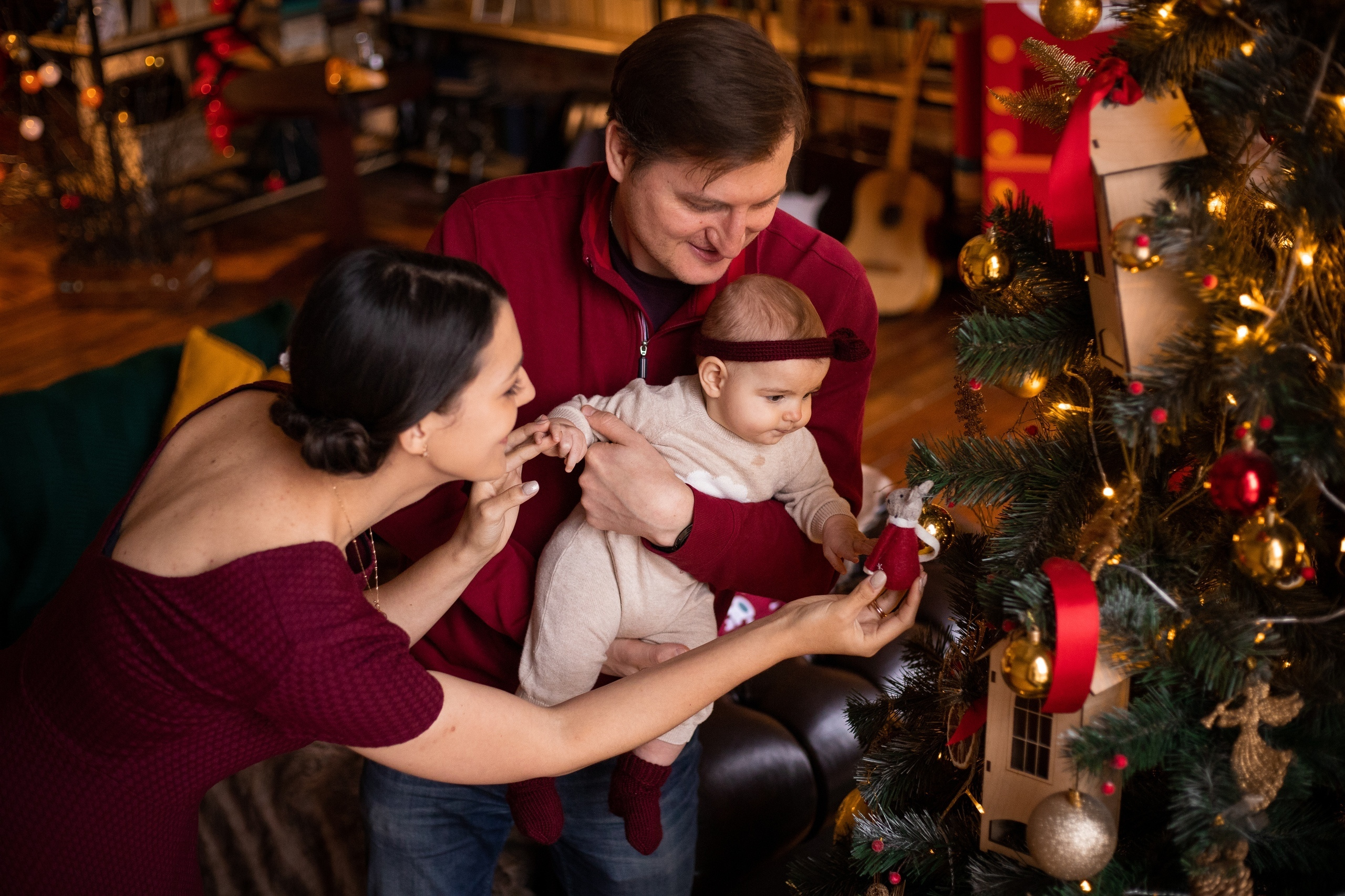 Новогодняя семейная фотосессия с новорожденным. Екатерина Новикова — семейный и свадебный фотограф. Москва, Московская