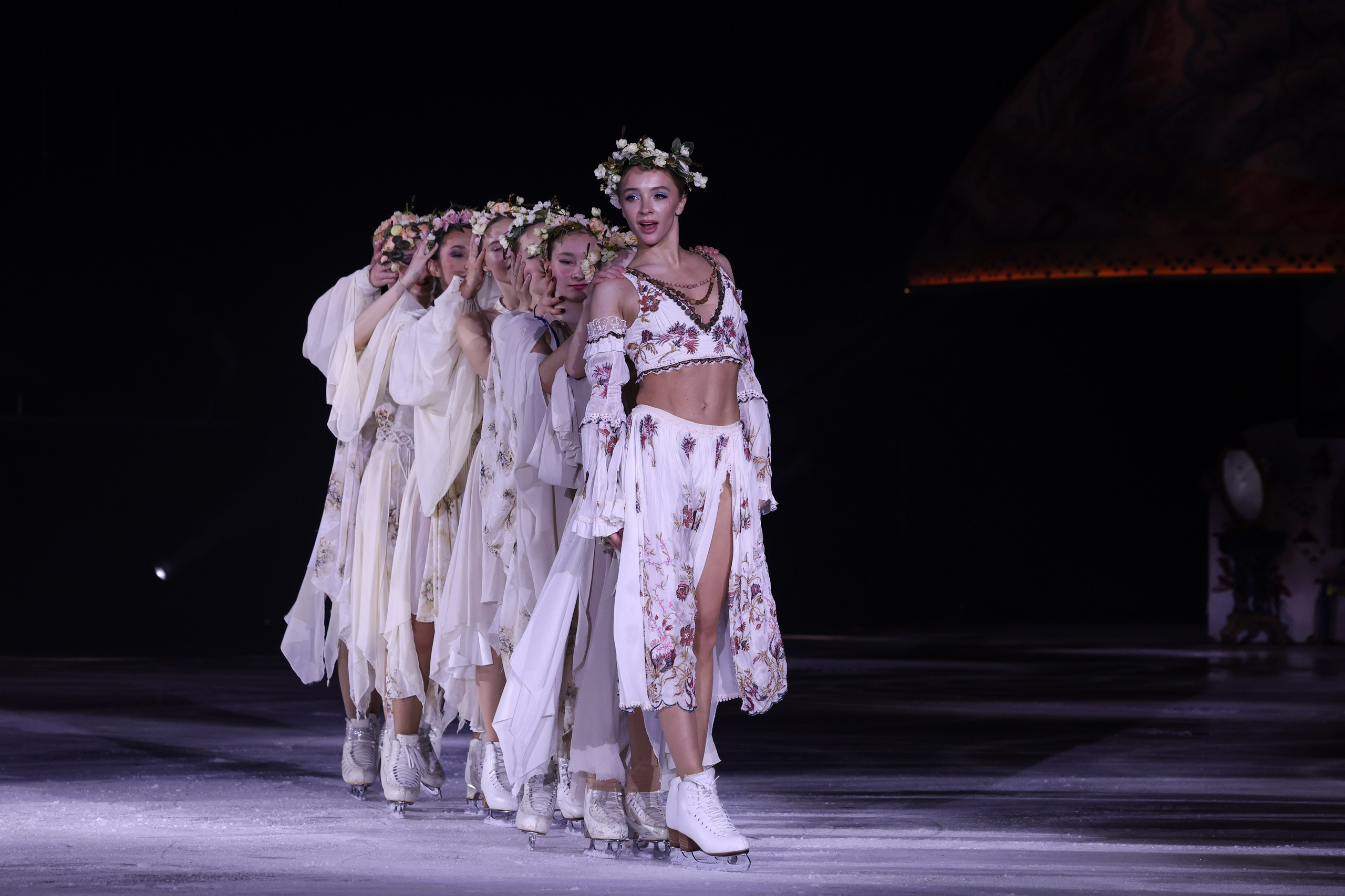 «Вечера на хуторе» ледовое шоу 25.12.2025. Спортивный и репортажный фотограф Антон Тереханов