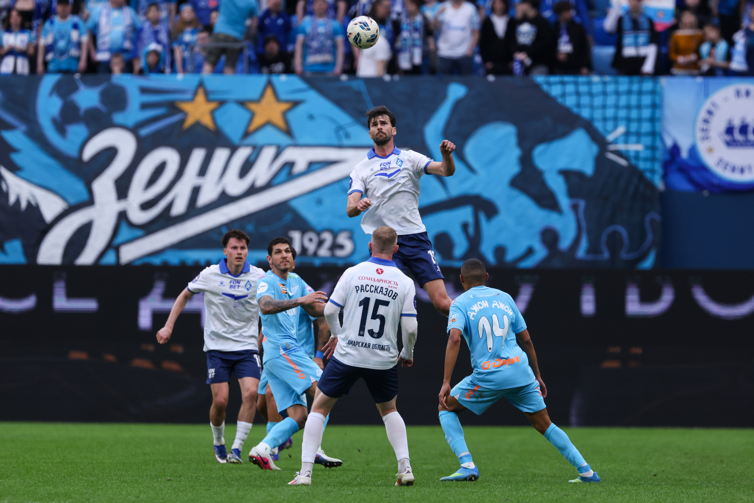 ФК «Зенит» — ФК «Крылья советов». Спортивный и репортажный фотограф Антон Тереханов