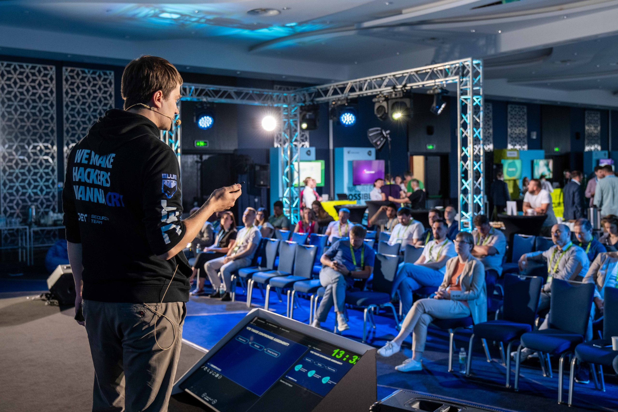 Альбом конференция. Фото тур