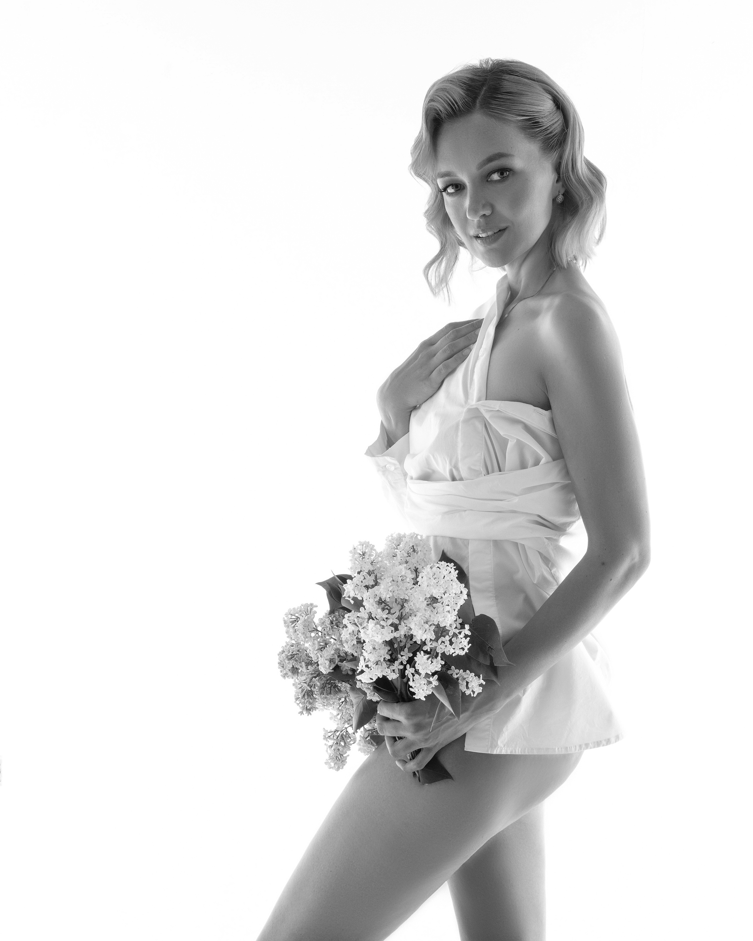 Надежда и сирень. Фотограф беременности в Екатеринбурге Илона Филатьева