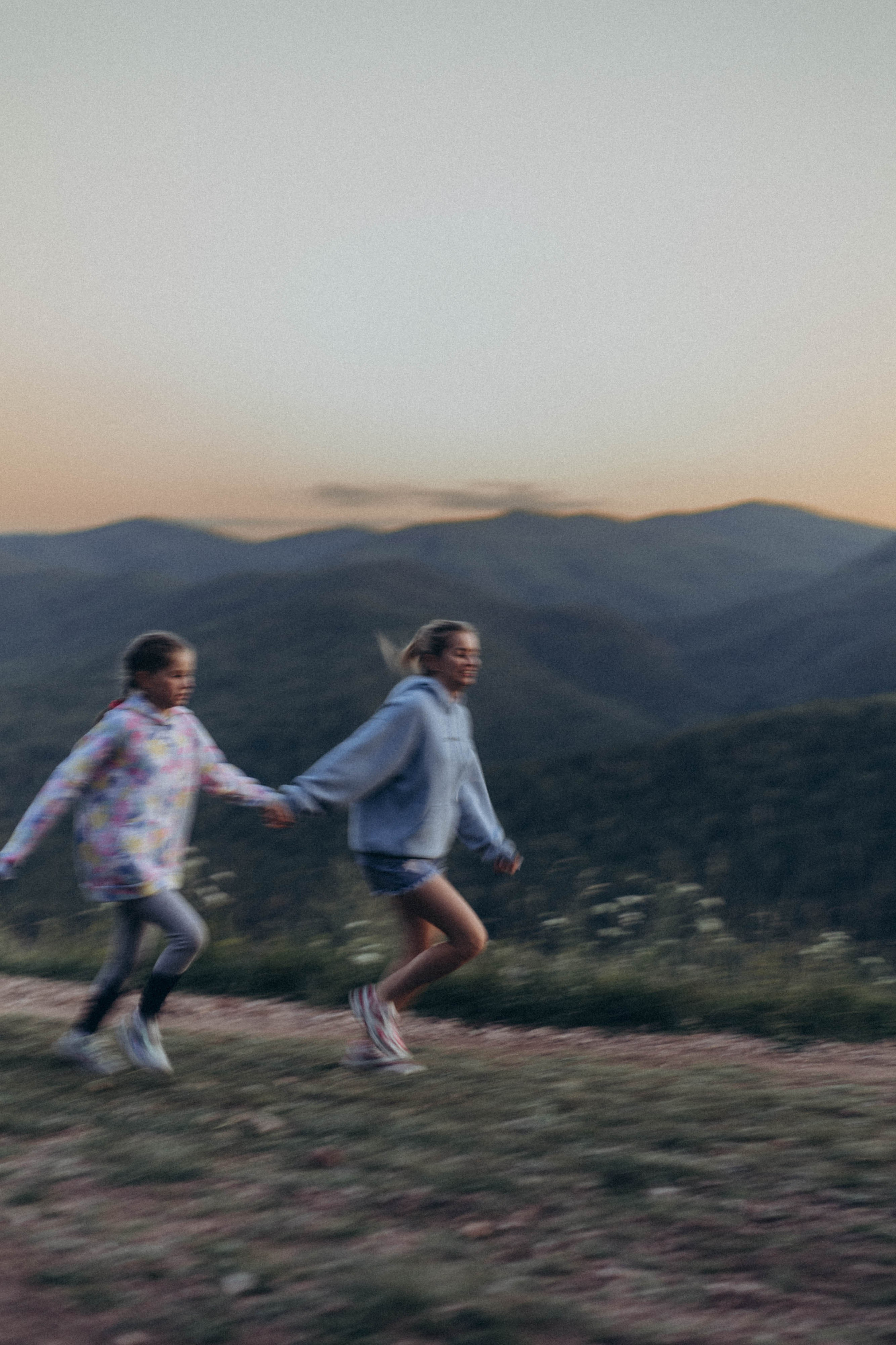 Юля и Яна. Семейный и детский лайфстайл фотограф Юлиана Дрот Красноярск