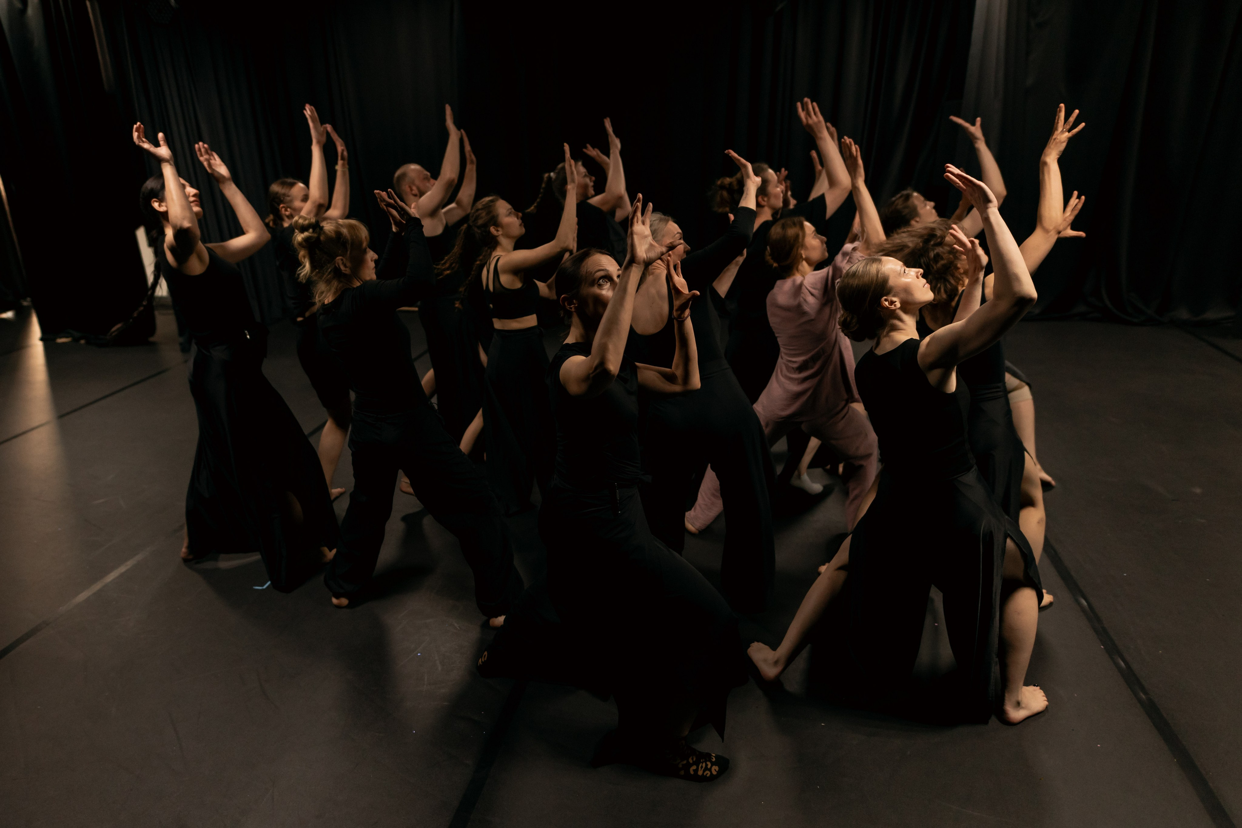 Театр «Человек в кубе». Закулисье. Фотограф в Ростов-на-Дону Виктория Савчук