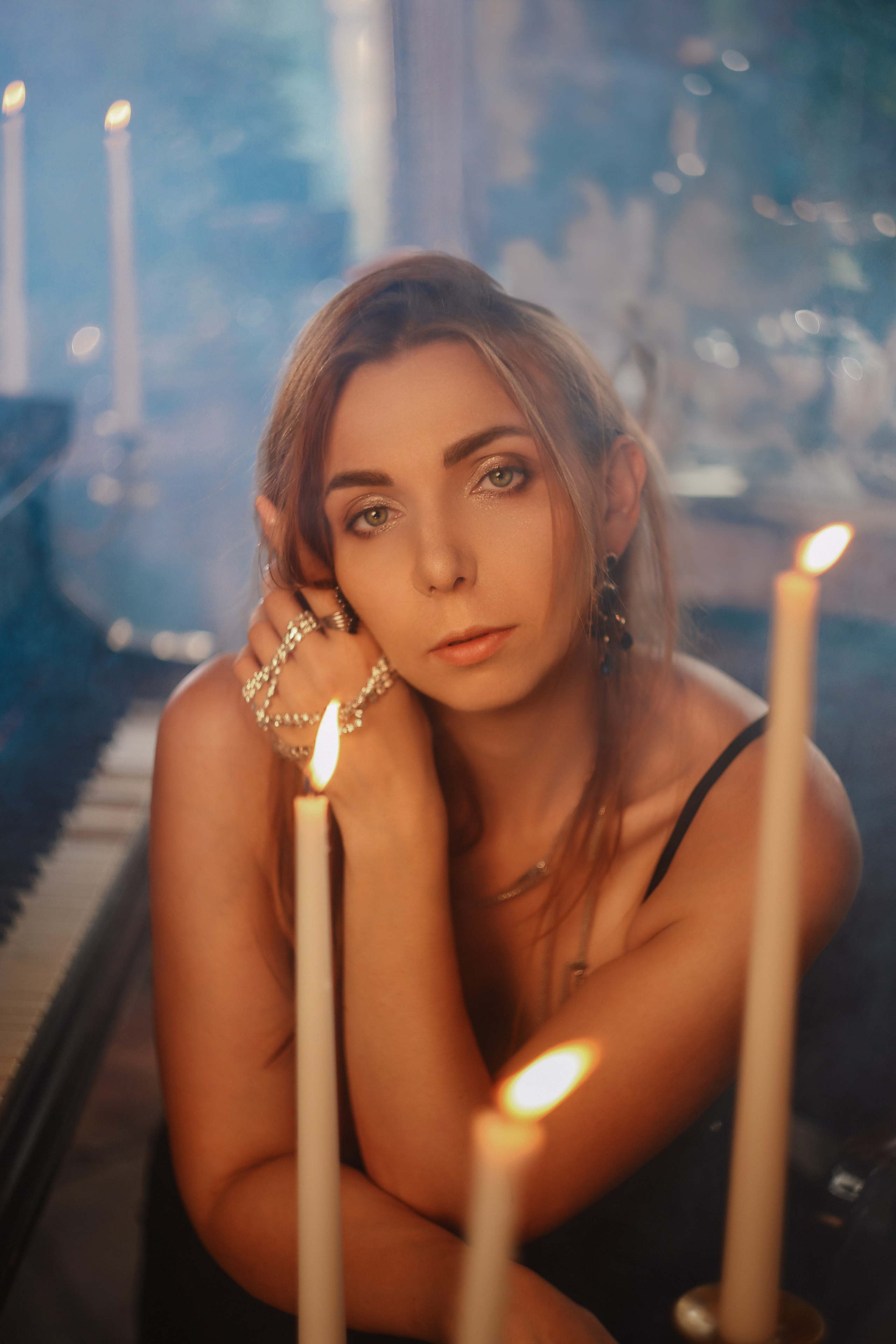 До конца августа снимаю мистическую сказку в локации МОХ. Фотограф Vivien Rocher г. Москва