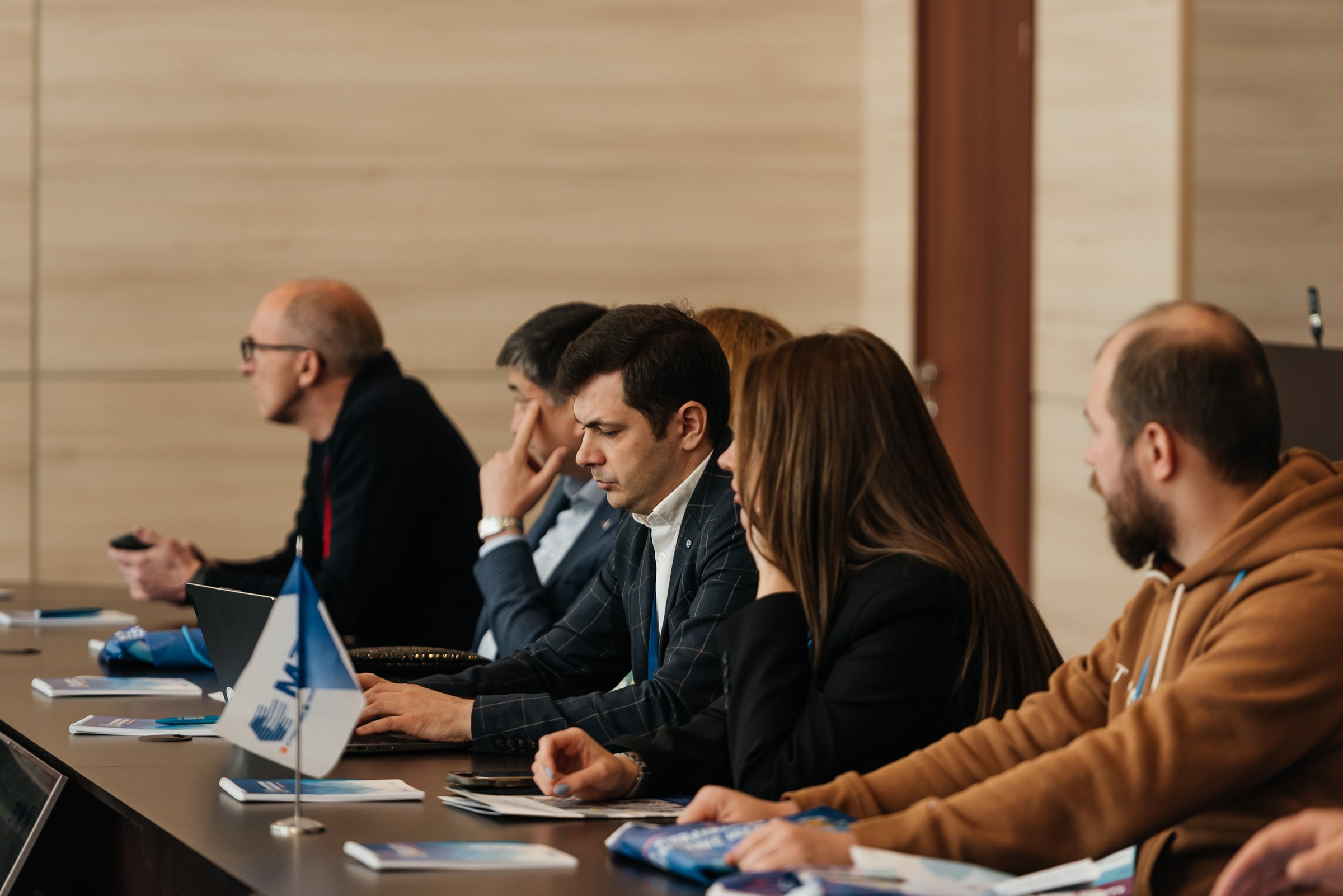 Репортажная съёмка на форуме ЭТМ. Свадебный фотограф в Санкт-Петербурге Венера Ахметова