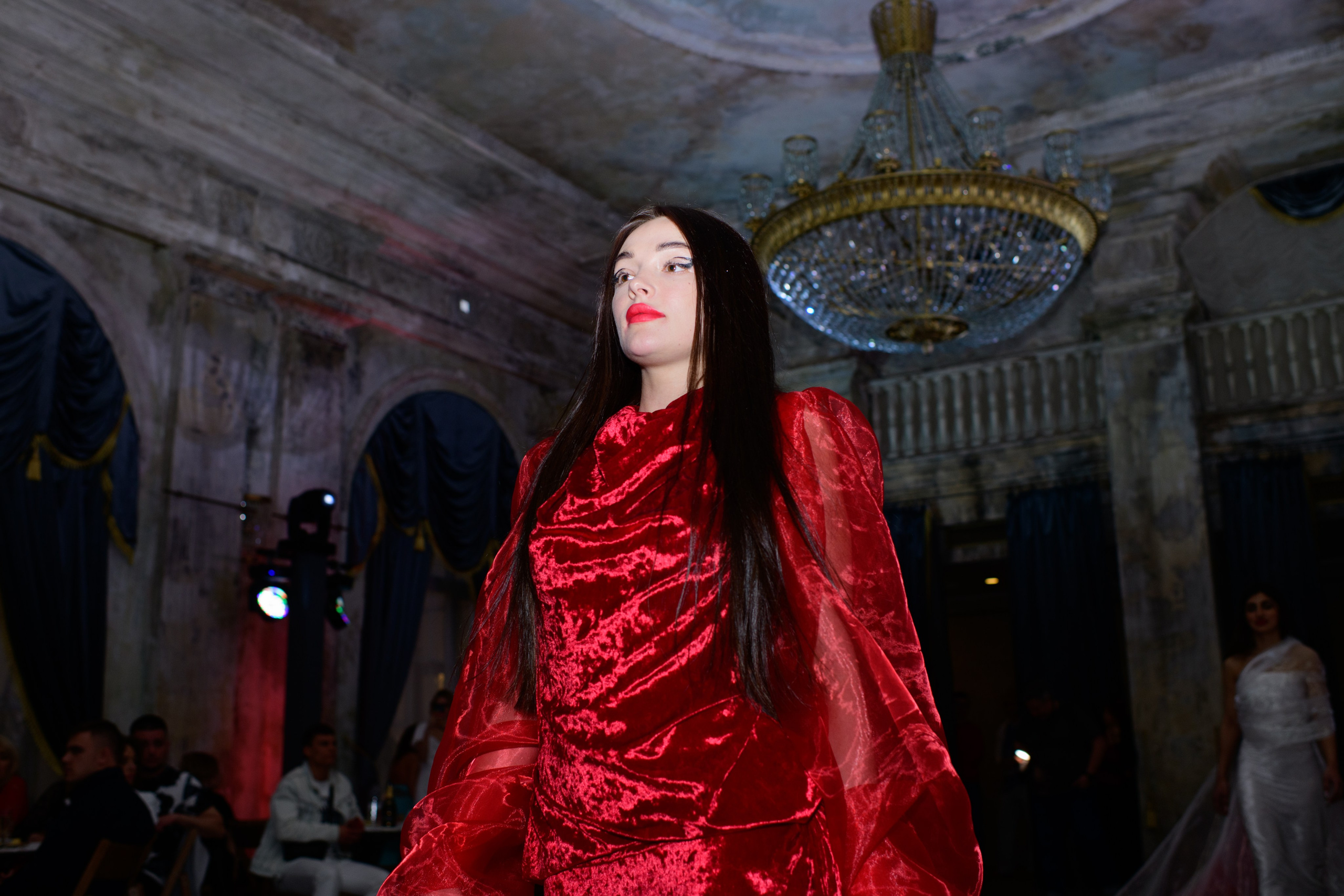 Репортаж модного показа «Люди брендов». Организация и проведение фотосъемок в Санкт-Петербурге. Фотограф Смирягин Илья