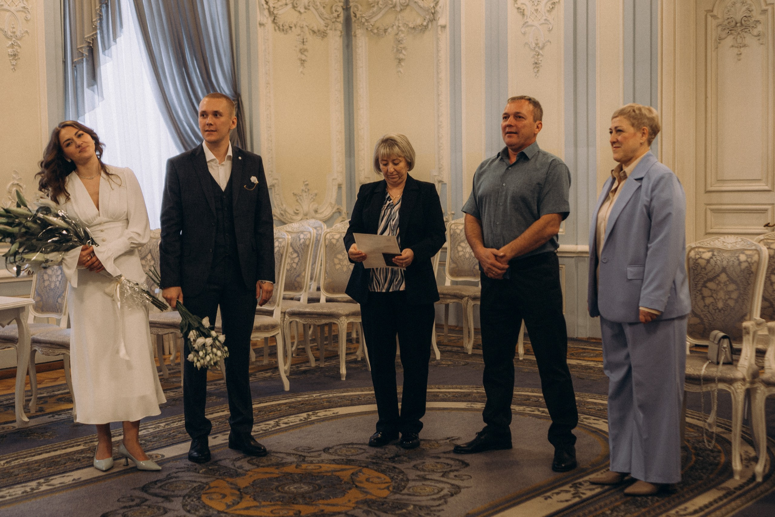 СВАДЕБНАЯ СЬЕМКА ПАРЫ ВО ВТОРОМ ДВОРЦЕ БРАКОСОЧЕТАНИЯ И ПРОГУЛКА ПО ЧЕРНЫШЕВСКОЙ. Профессиональный фотограф, Санкт-Петербург — Виктория Богомолова