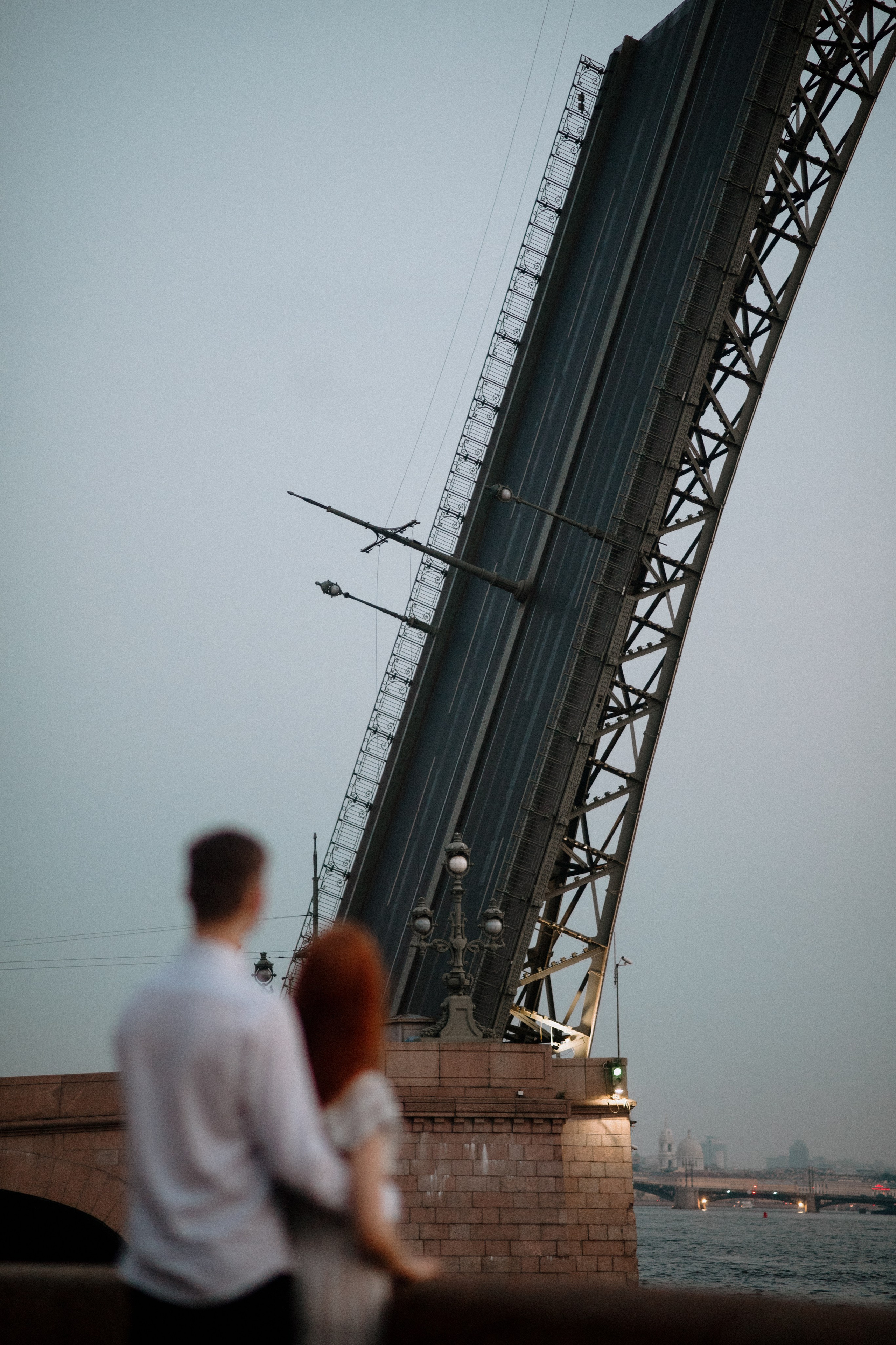 Artem & Tanya. Raised bridges. Портретный и концептуальный фотограф в Санкт-Петербурге Роман Башкиров