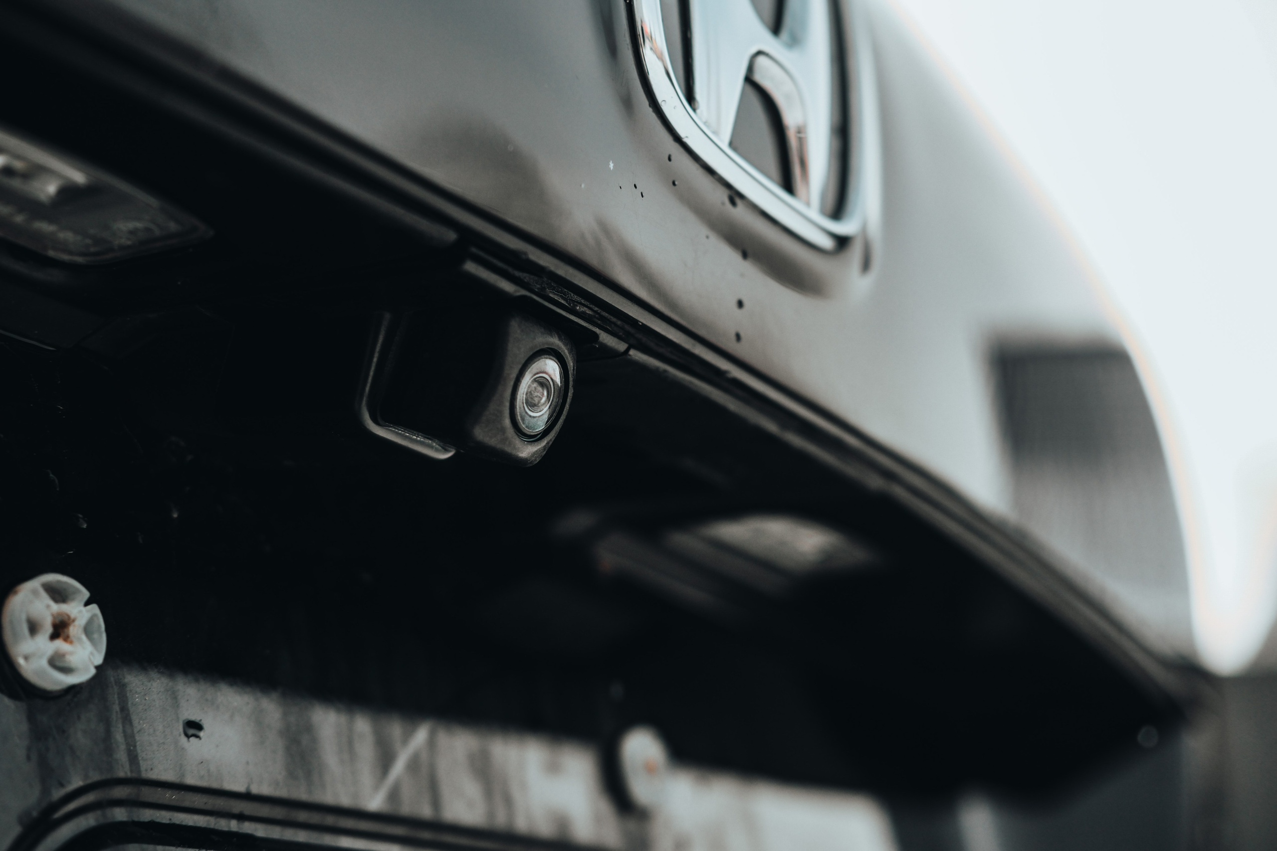 Профессиональная фотосессия Honda Pilot в Новосибирске. Автомобильный фотограф Чанчин Владимир: детальные снимки кузова, интерьера и динамики