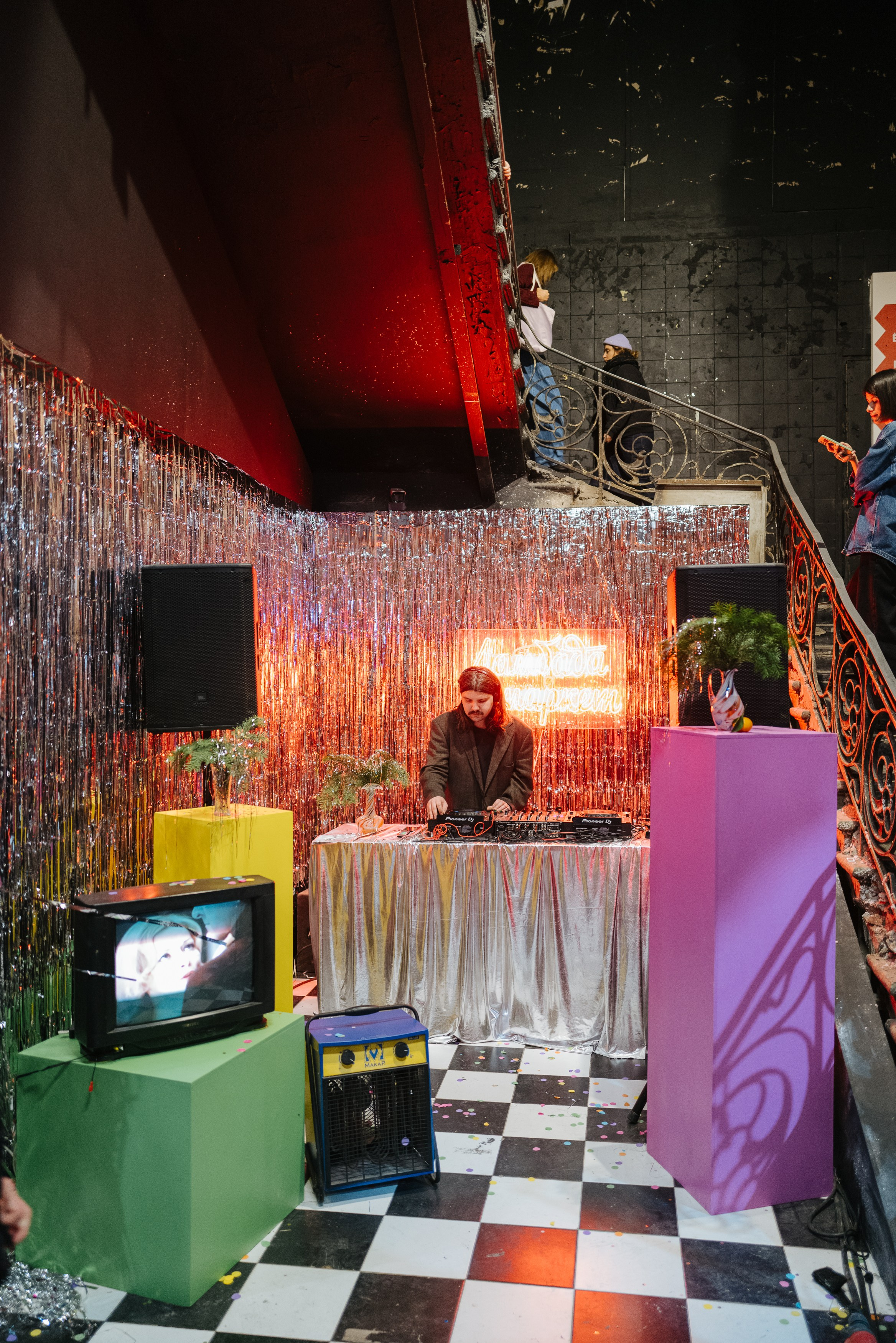 21 декабря 2024 в Типографии Сытина / фото Валерий Белобеев. Фотоотчеты «Ламбада-маркета»