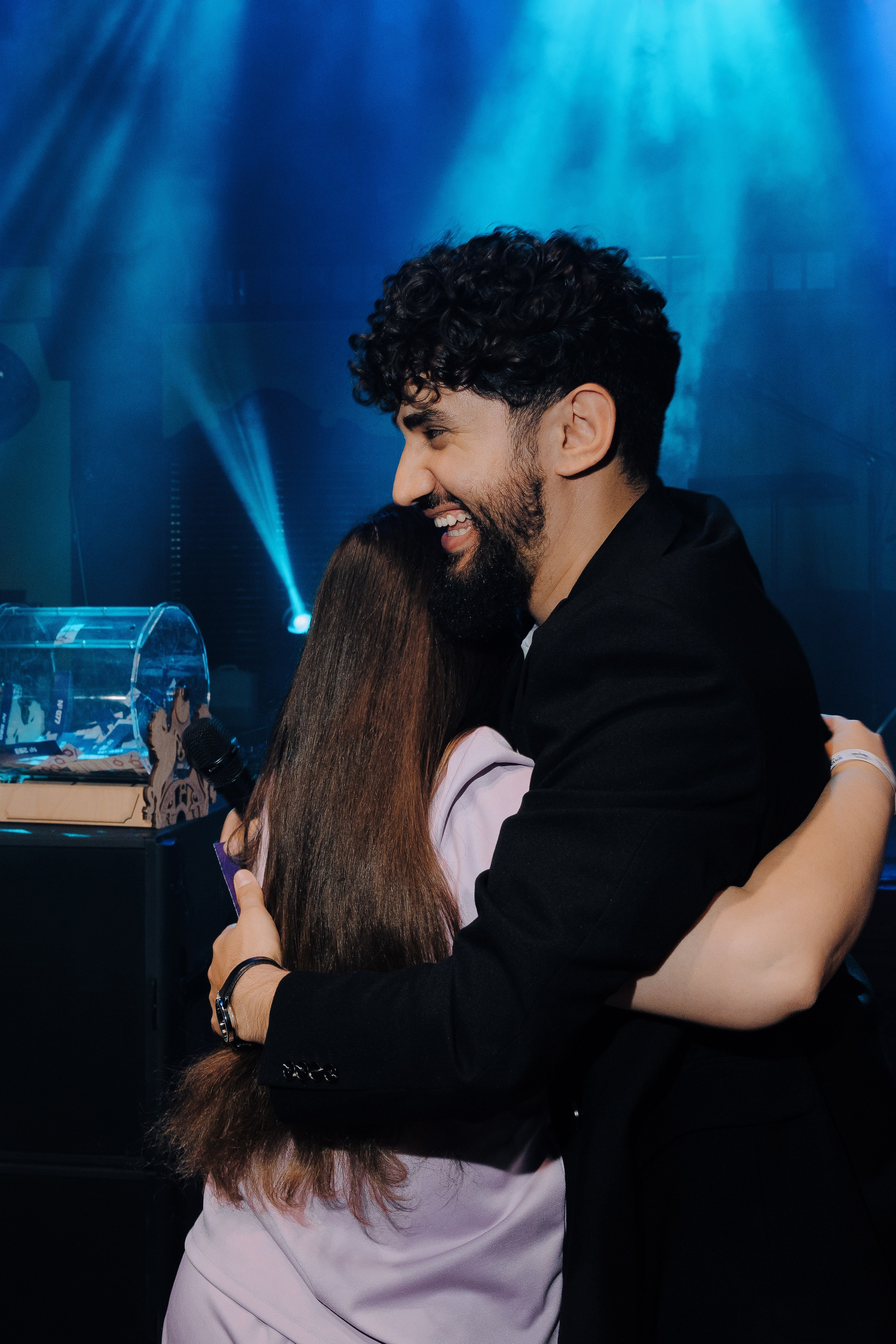 20 ЛЕТ МЕГАПОЛИС ЧЕЛЯБИНСК ХЕДЛАЙНЕР ЕЛКА. Репортажный фотограф Зуев Роман г. Челябинск