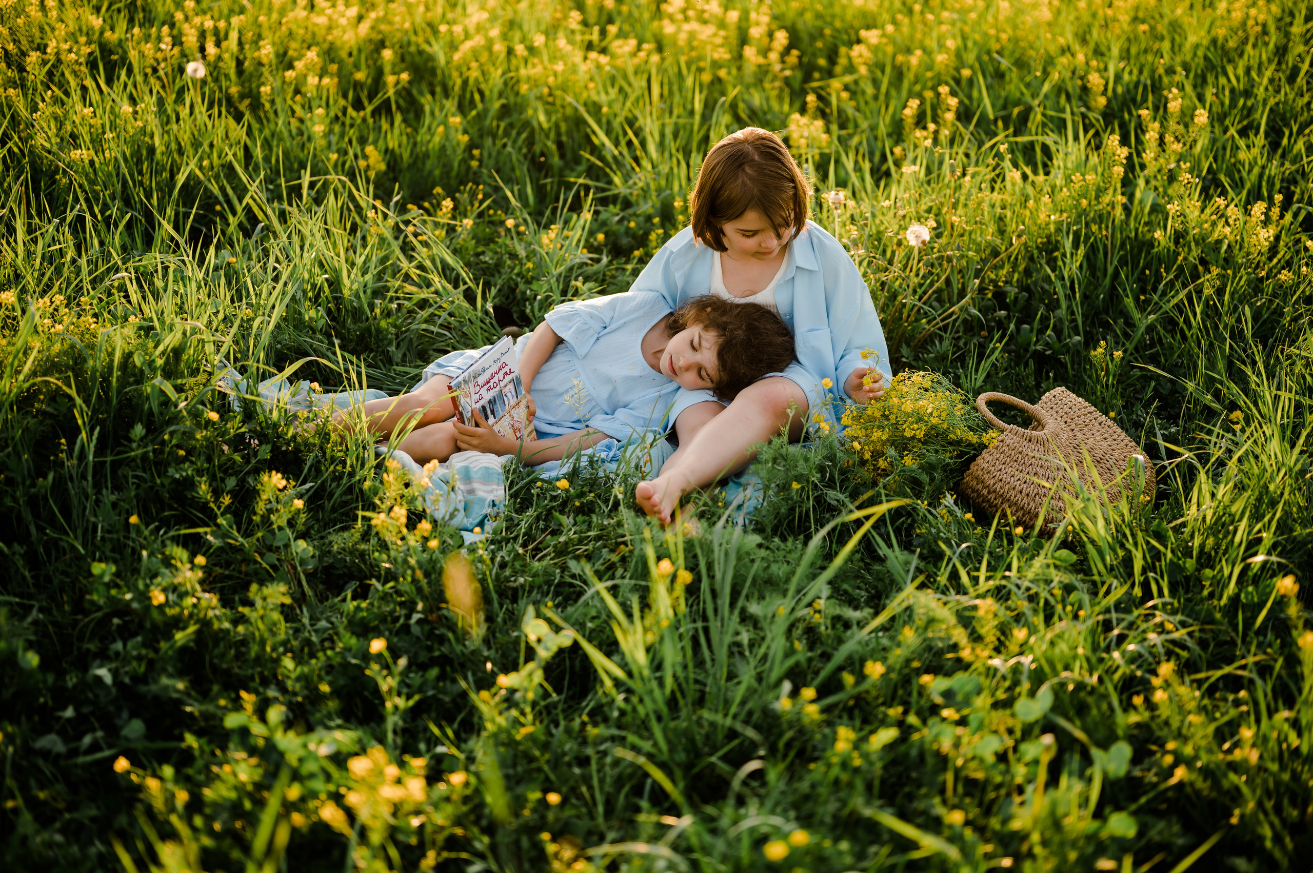 Анна, Дарья и Мария. Рапс. Свадебный и семейный фотограф Евгения Кононова