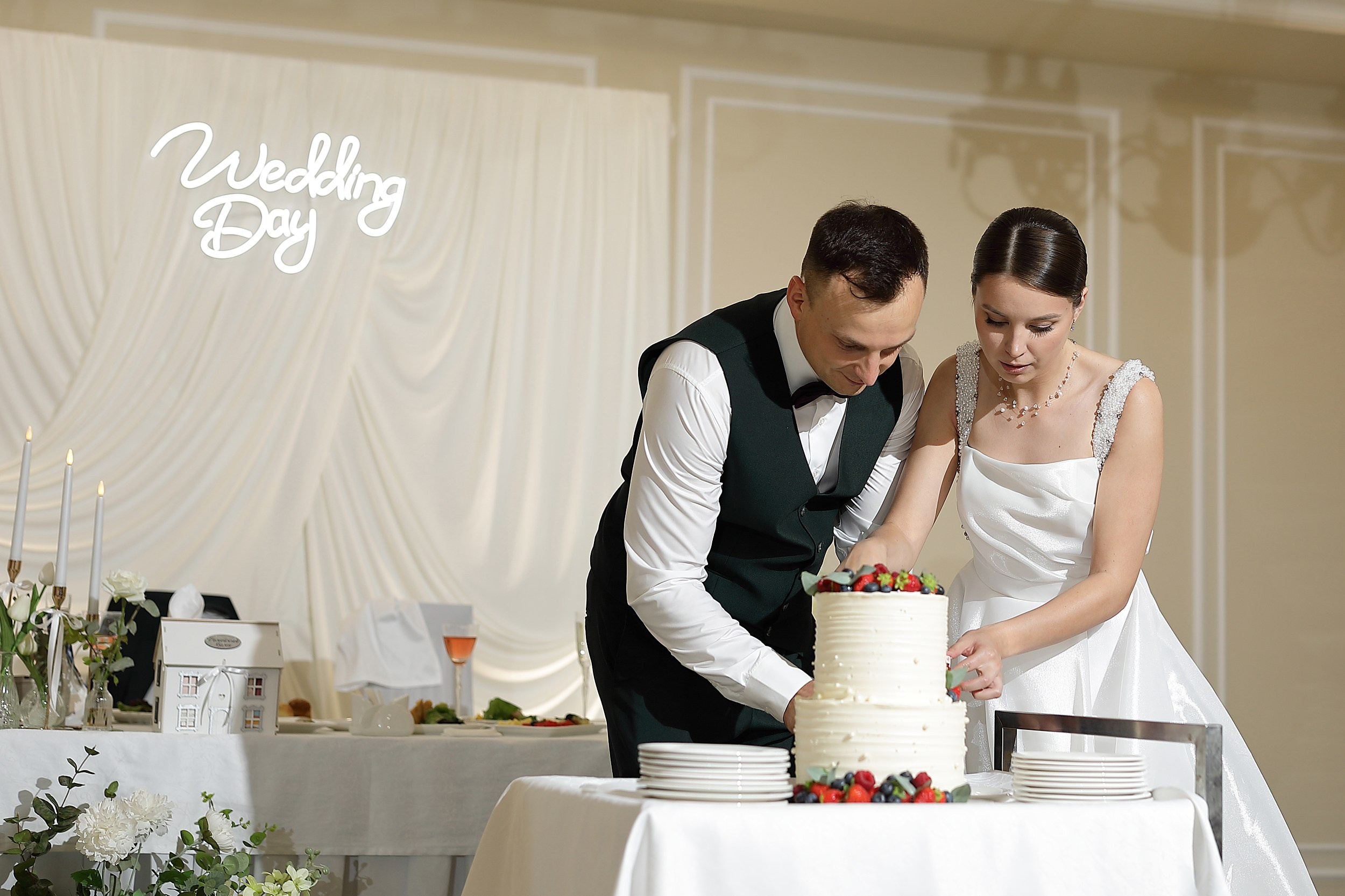 Владимир и Виктория. Свадебный и семейный фотограф и видеограф в Екатеринбурге Полянские Тимур и Анастасия