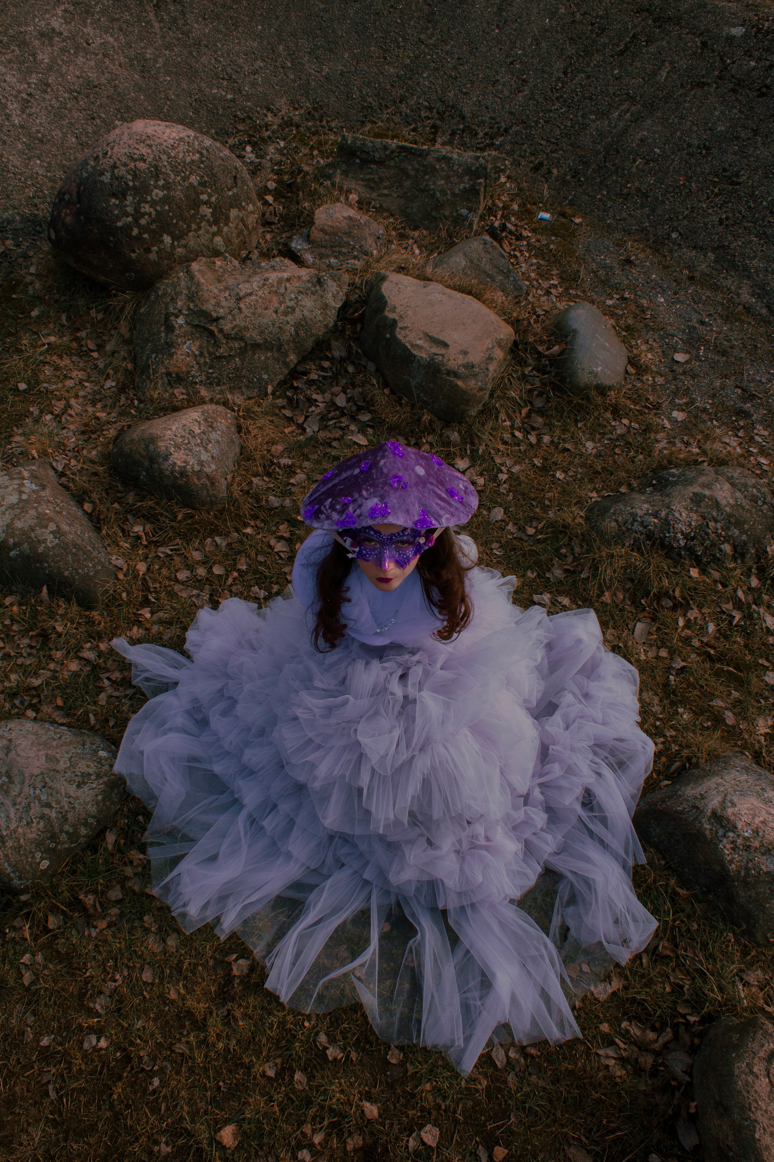 Яркий городской грибочек