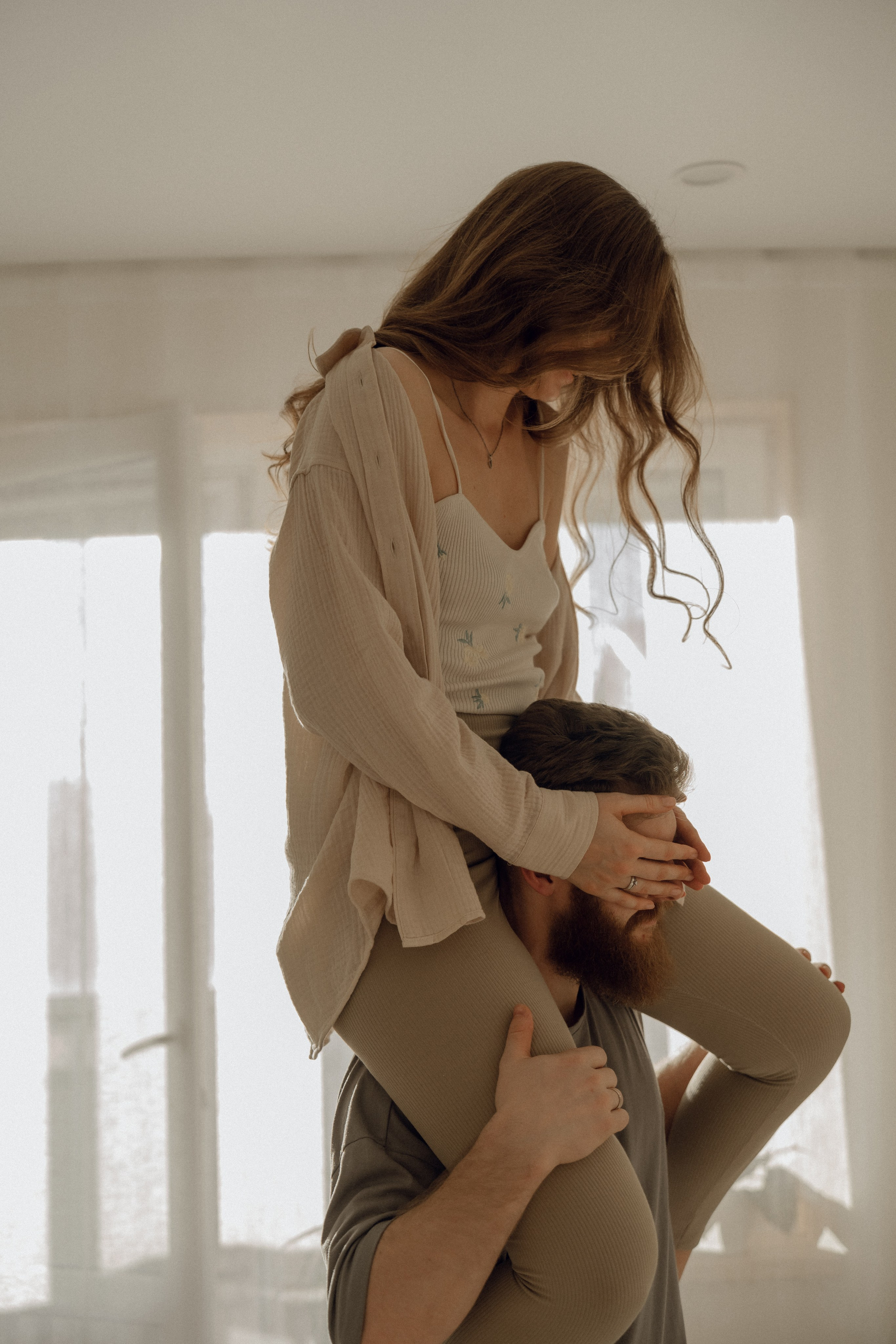 Парная домашняя фотосессия в Архангельске. Портретный и свадебный фотограф в Архангельске Елизавета Стрекаловская