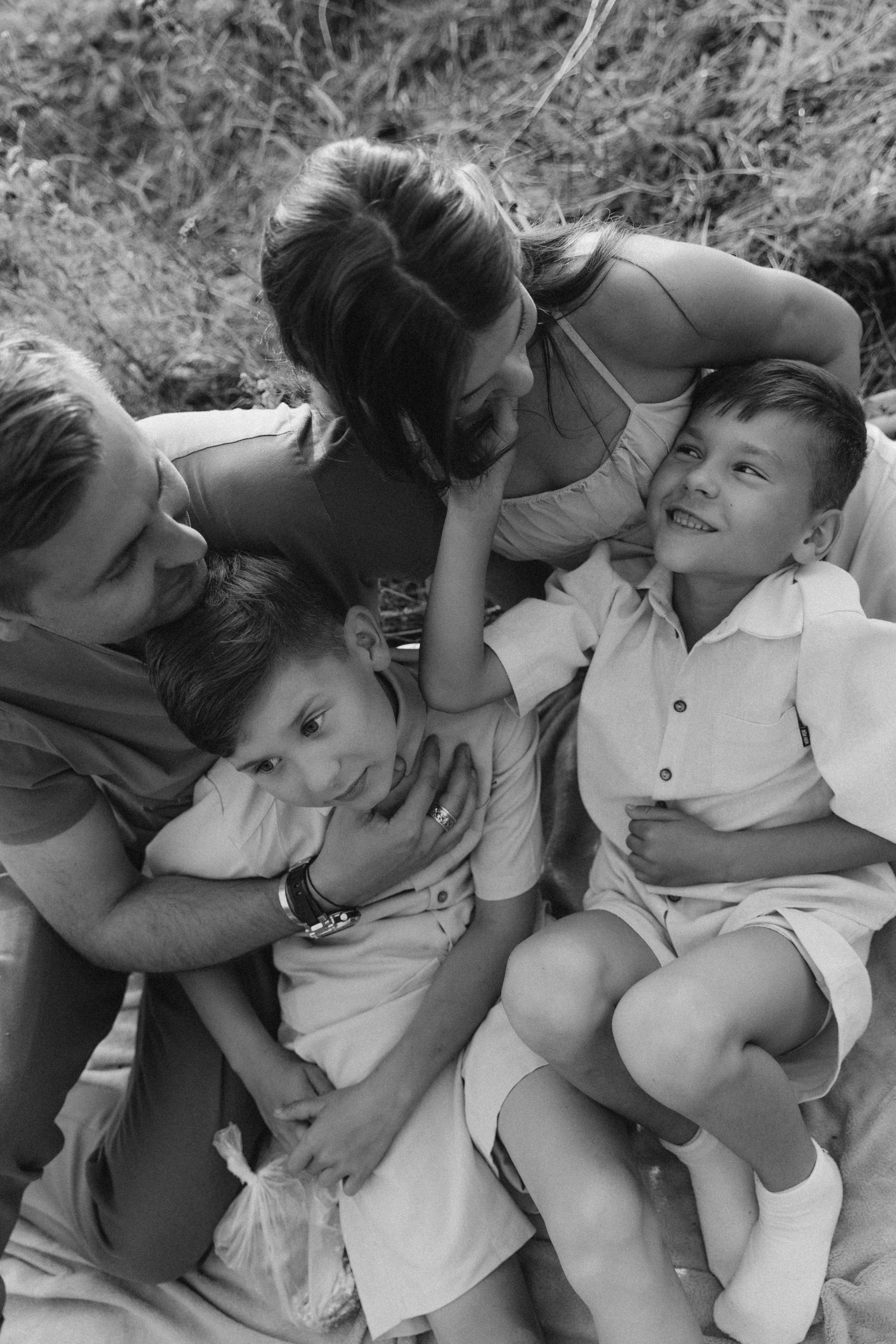 Летний вечер одной семьи. Фотограф Ульяна Дивина в Нижнем Новгороде и Нижегородской области