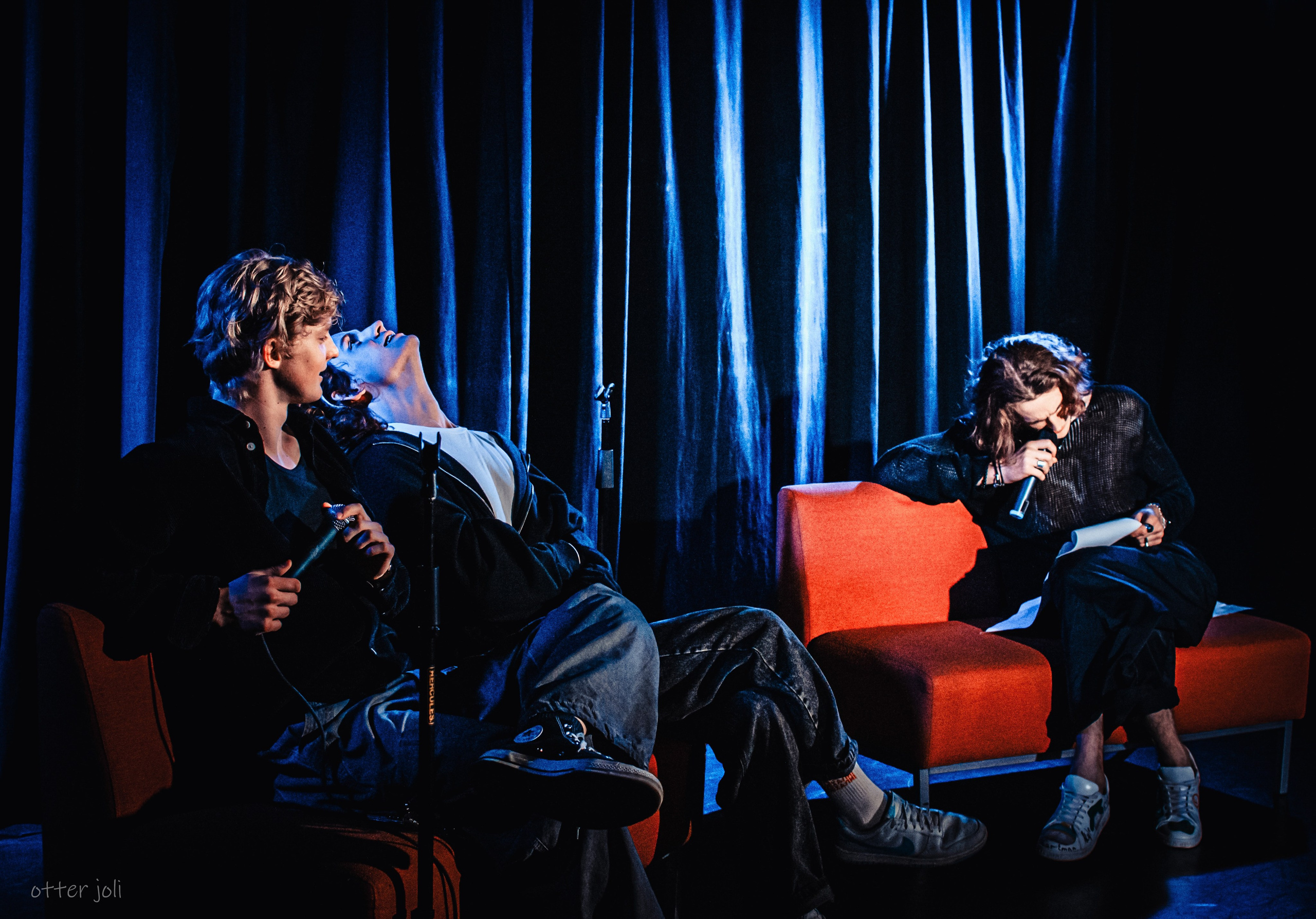 Квартирник «За пределами сюжета» | OFF-театр. Концертный репортёр Валерия Сафина