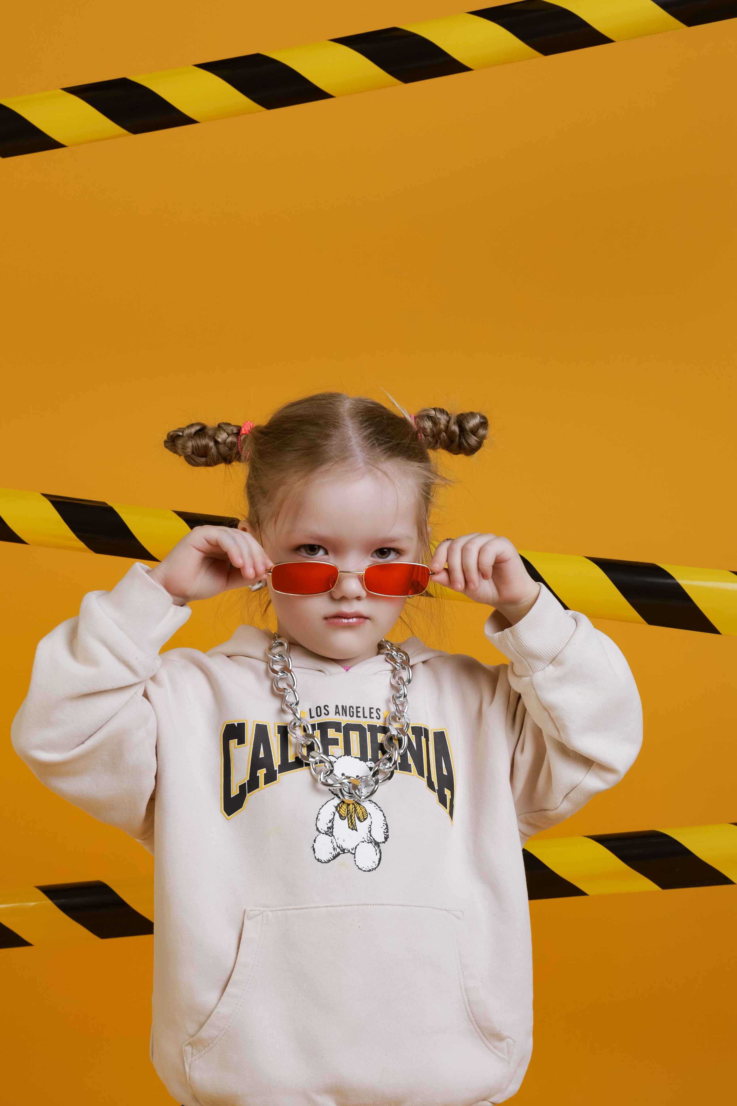 Проект на желтом фоне. АНАСТАСИЯ КУЗНЕЦОВА | ФОТОГРАФ ЧЕБОКСАРЫ