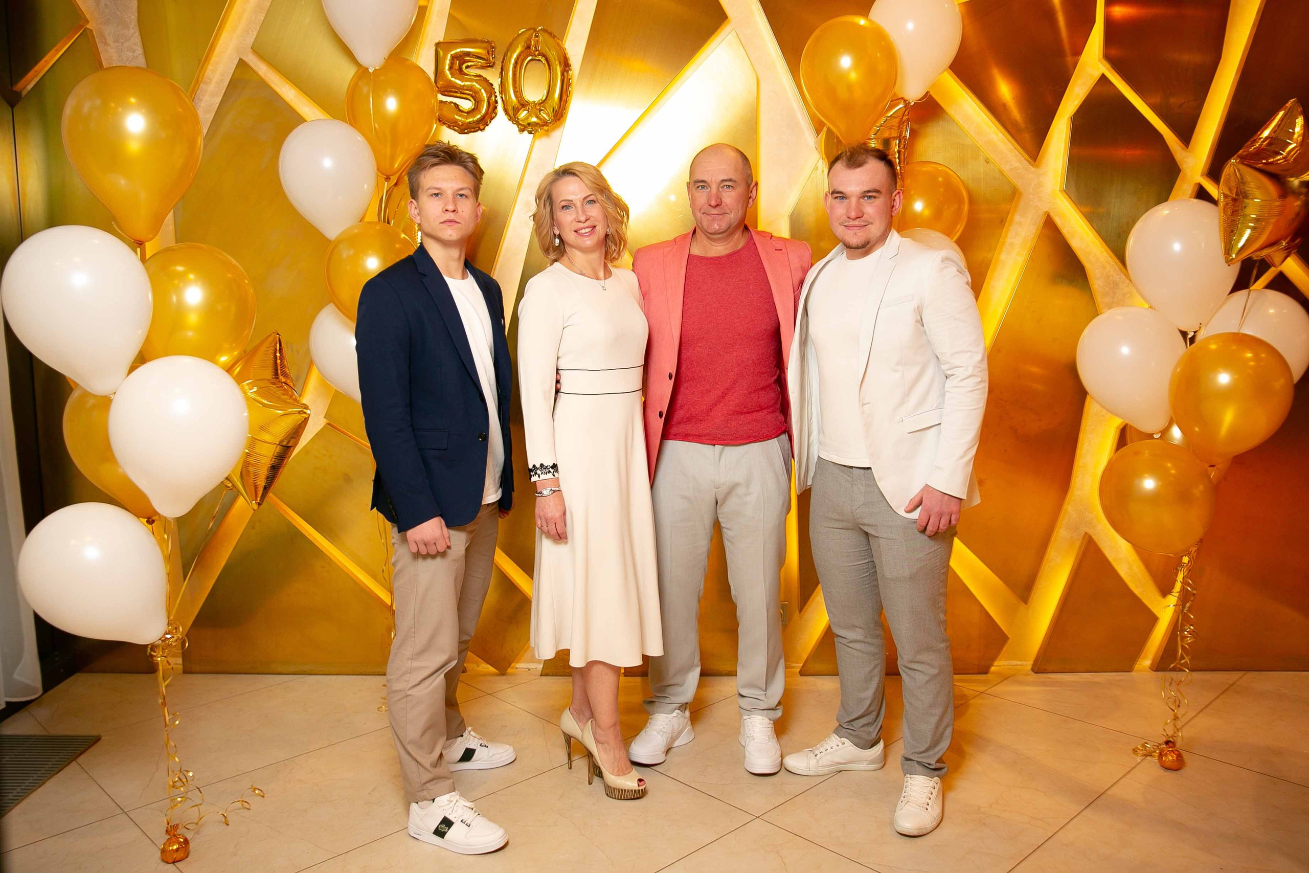 Площадка «Времена года». Ваш репортажный фотограф Артемий Антонов