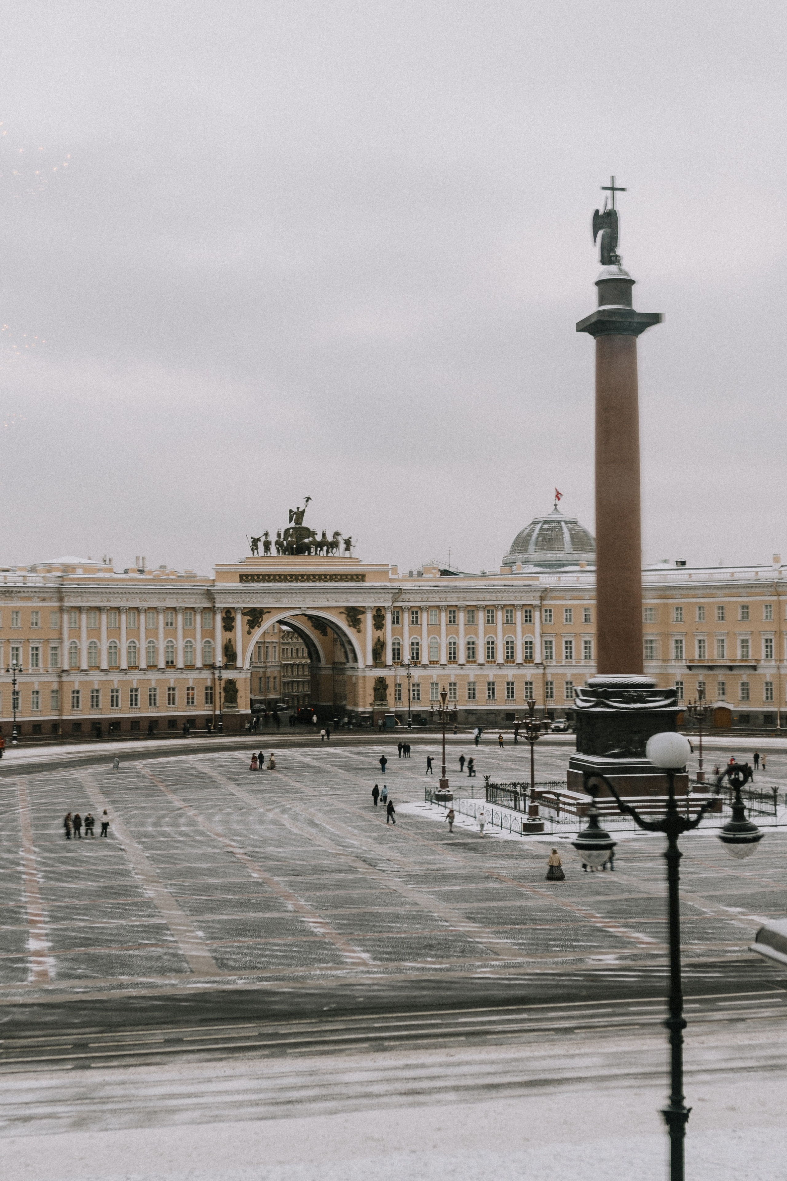 Ксения и Эдуард с пленкой 35 mm. Фотограф в Санкт-Петербурге Юлия Гербель