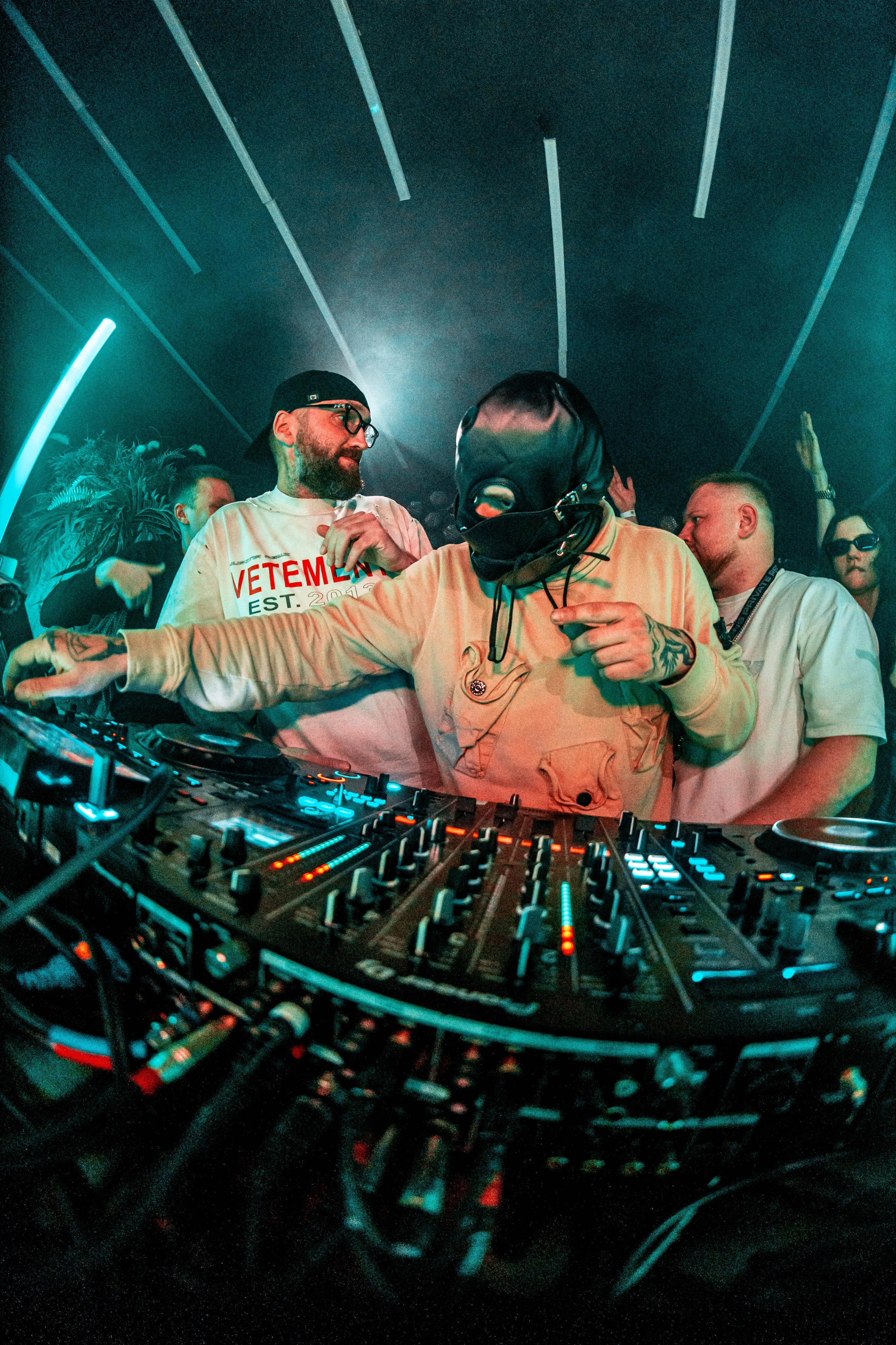 ZHARA & ZIP| ПАША ТЕХНИК. ZHARA CREW