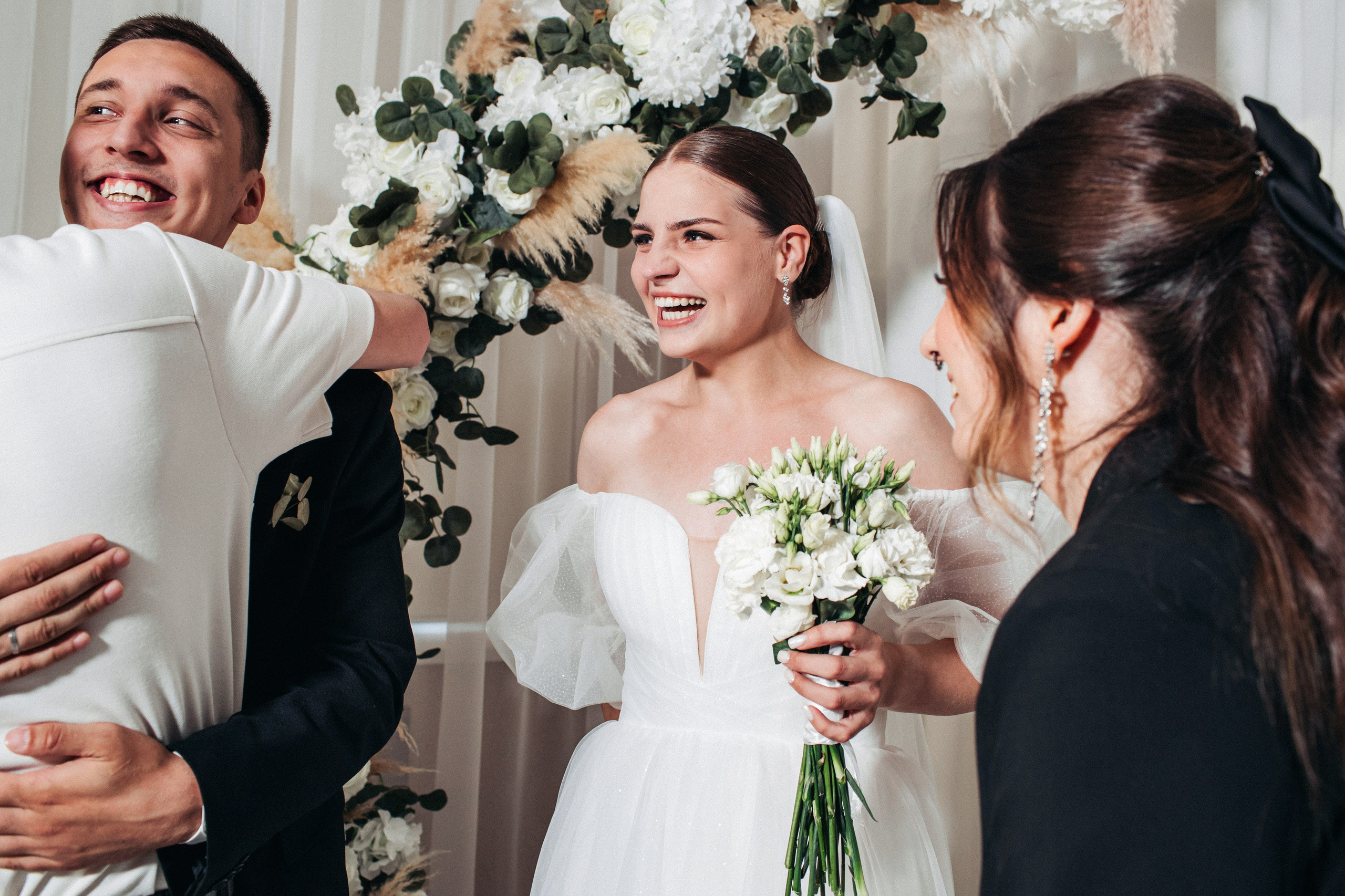 Vlad & Nadya (Saint-Petersburg, Russia). Destination wedding photographer Peter Letu