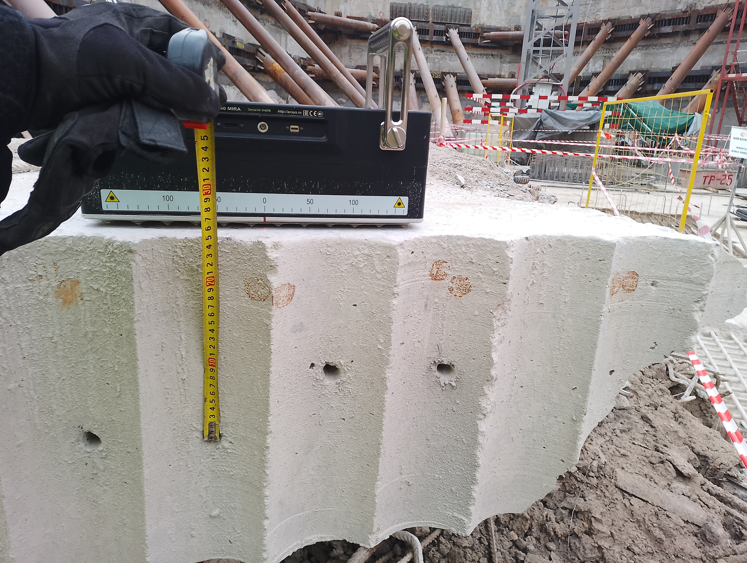 Поиск внутренних дефектов в бетоне монолитной железобетонной фундаментной плиты ультразвуковым  эхометодом (метод ультразвуковой эхо-томографии)