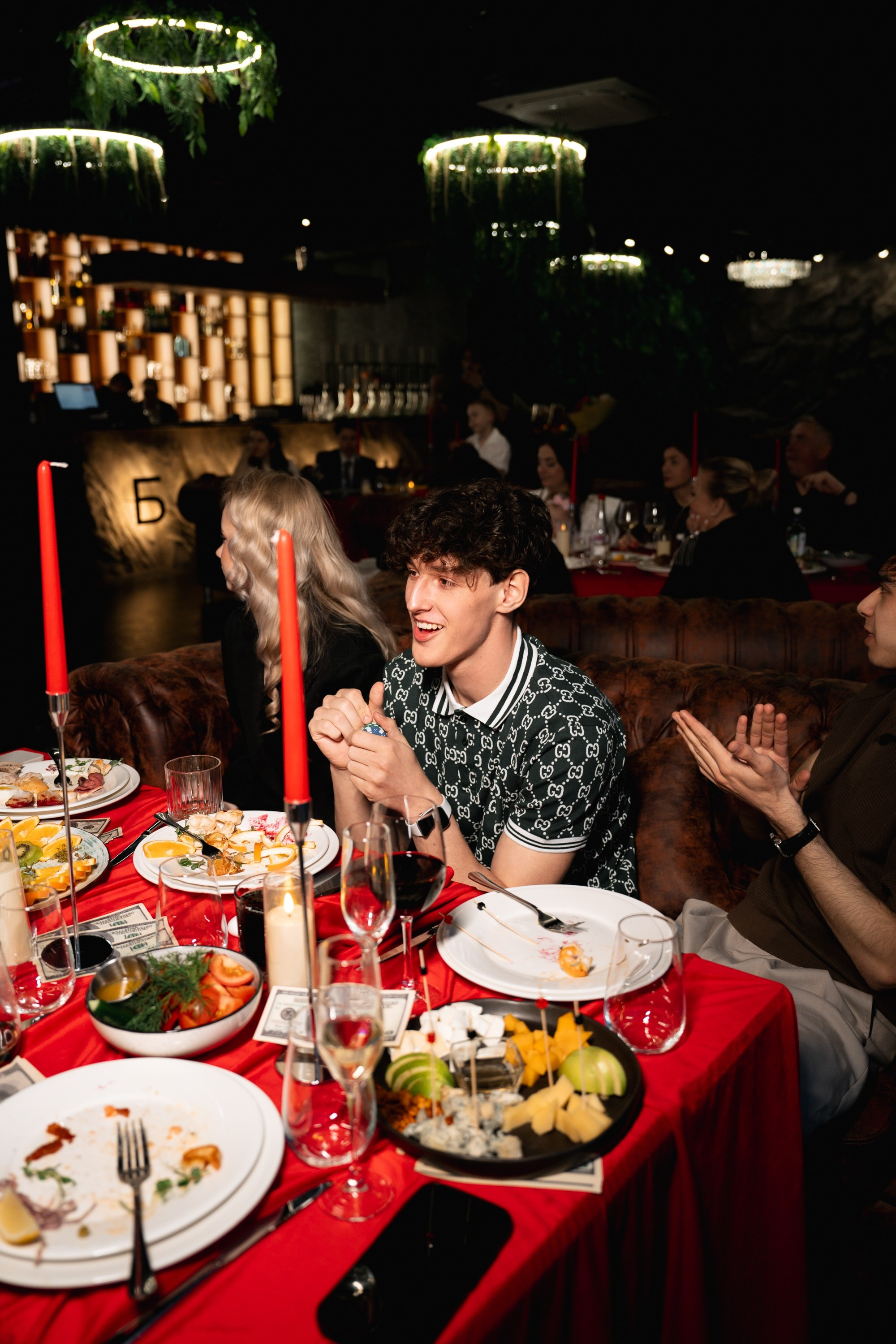 18 ЛЕТ. Женский портрет