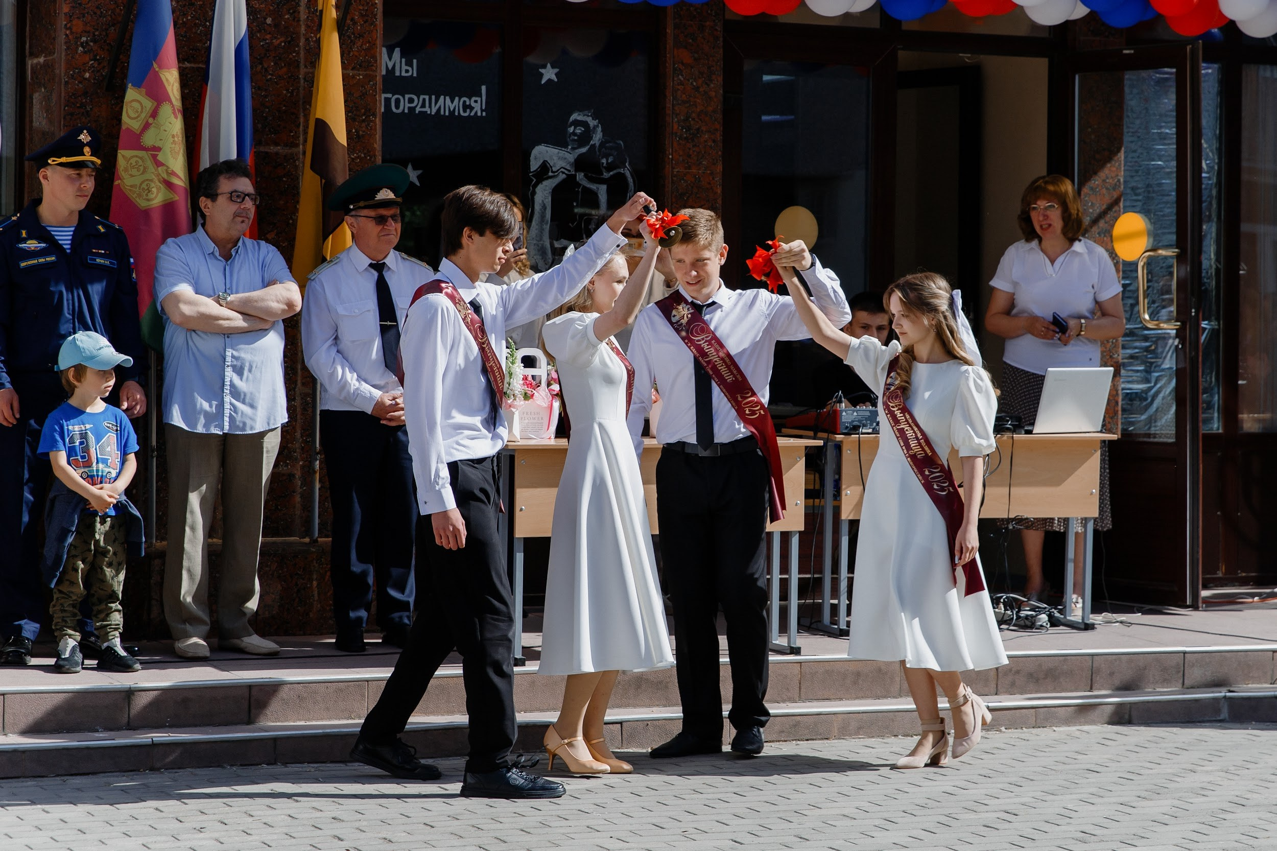 9 класс 33 школа. Выпускные альбомы Натальи Бутко: Новороссийск, Анапа, Геленджик