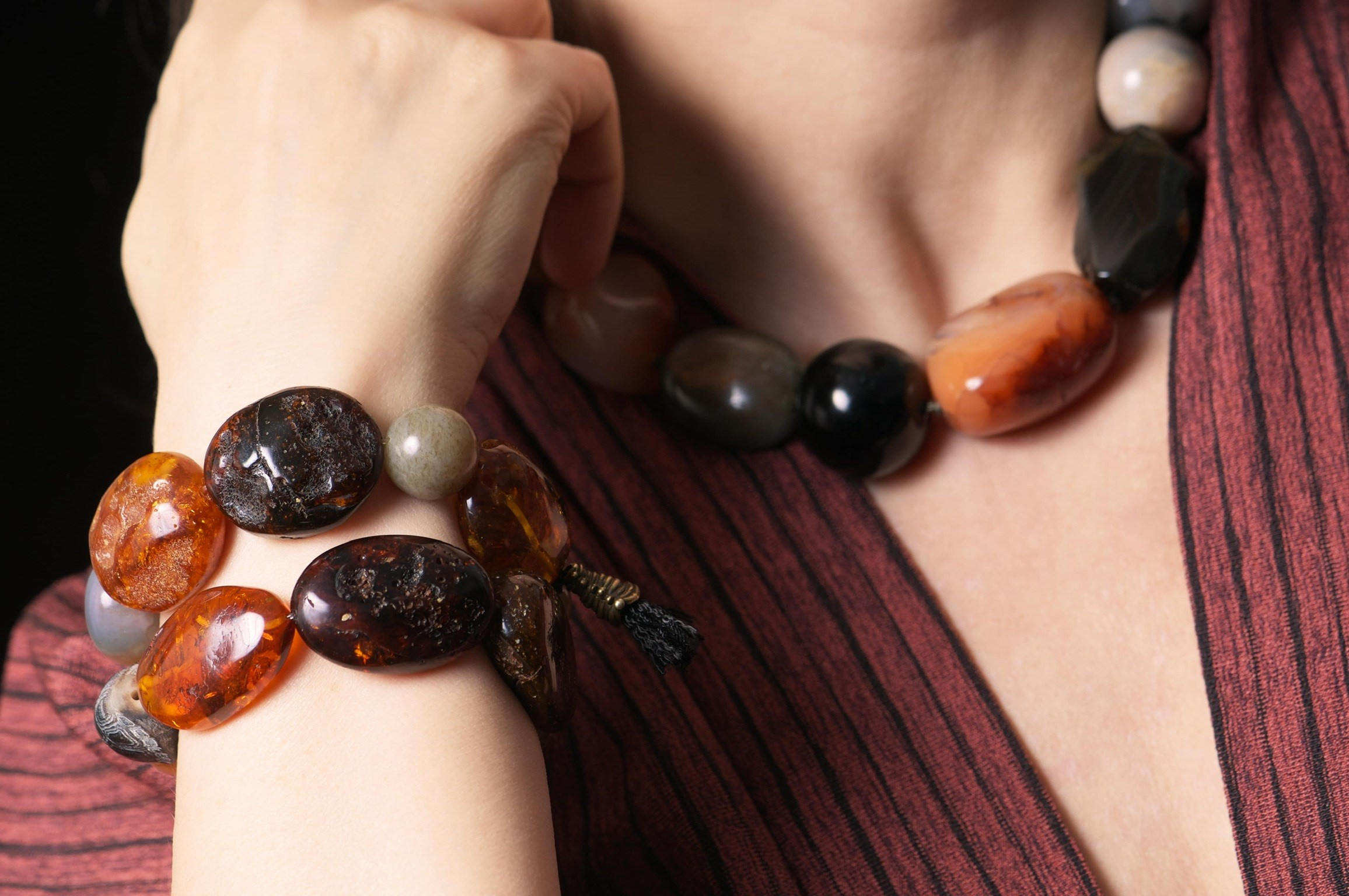 Украшения из балтийского янтаря. EUGENIKA JEWELS Идеальные украшения для избранных