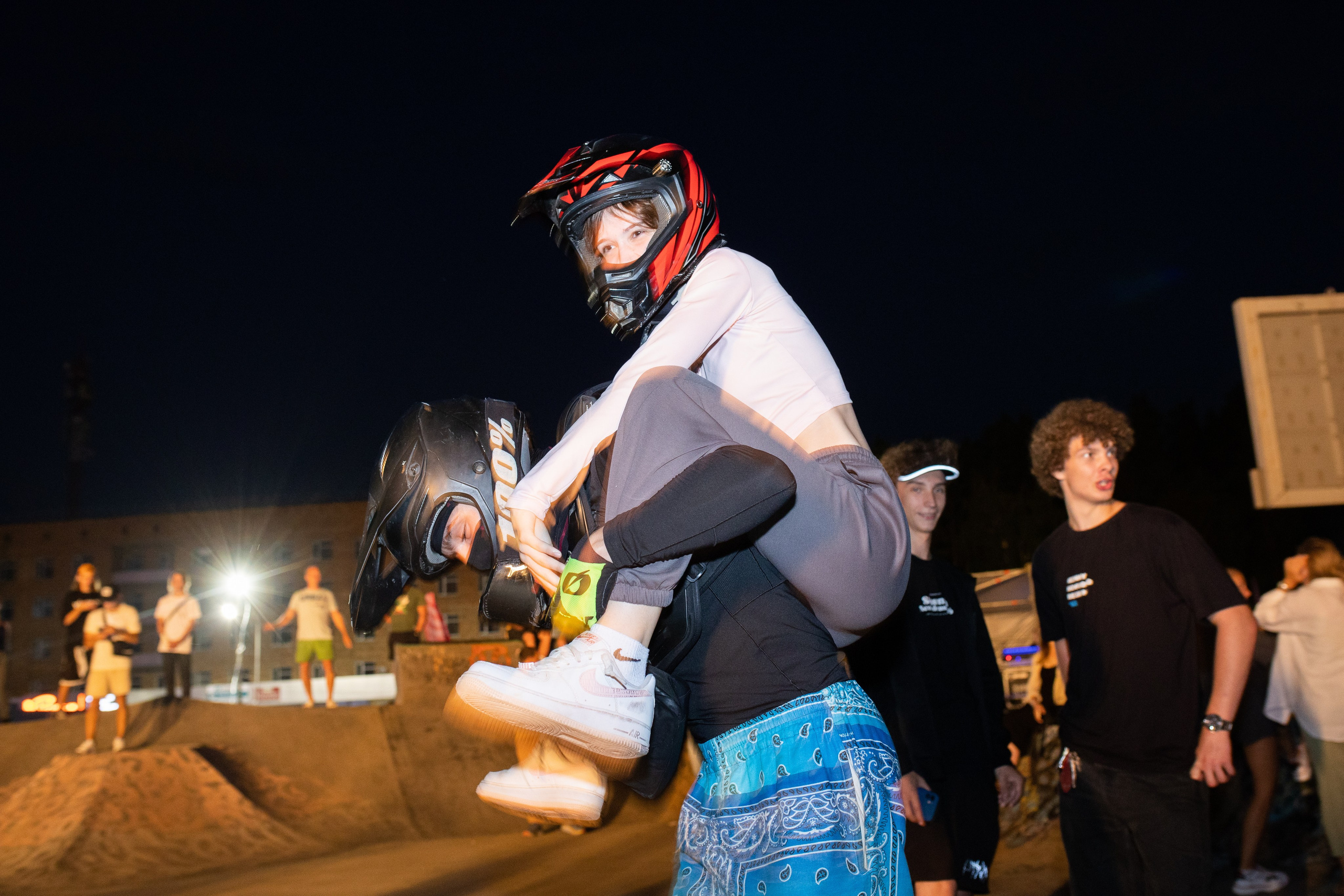 Трехдневный фотоотчет Выкса-фестиваль 2024. Фотограф городских и семейных событий Артем Карпухин