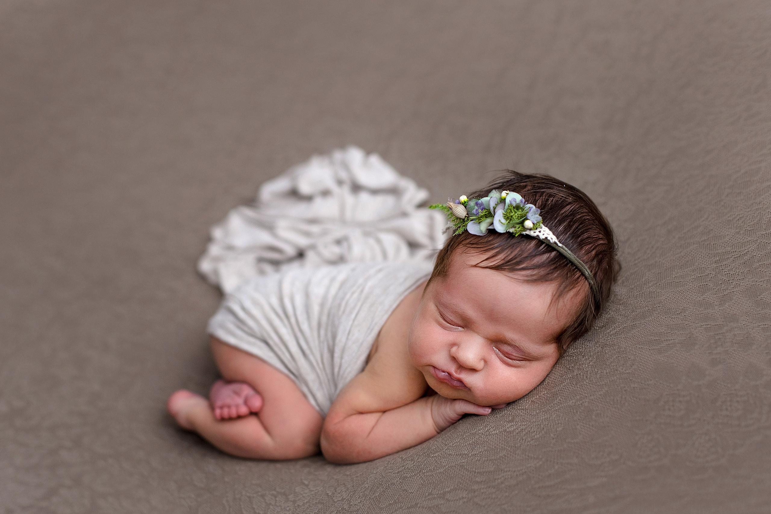 Новорожденные до 28 дней. Фотограф новорожденных в Тюмени