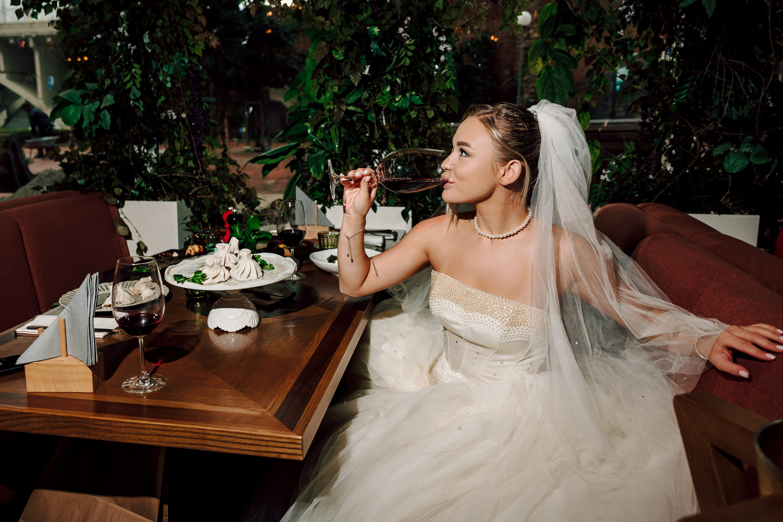 Проект — Девочки хотят хинкали. Лёшка Варзегов — фотограф