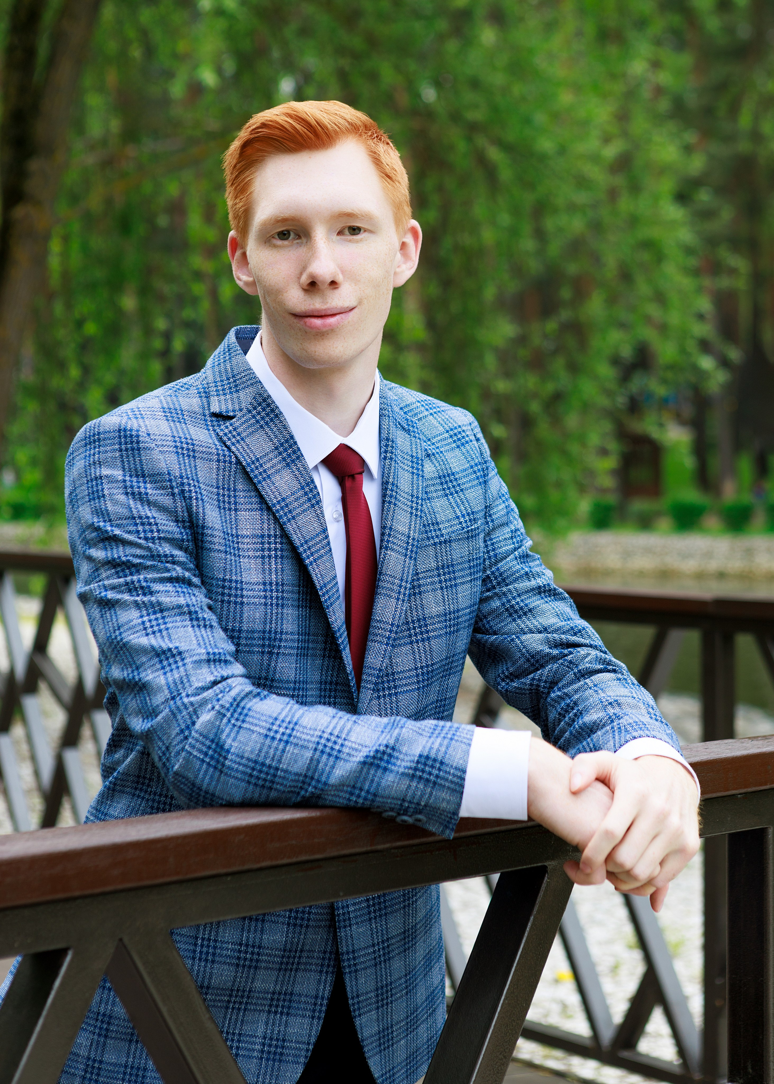 Школа 9 — 11 классы. Выпускные альбомы для школ и детских садов