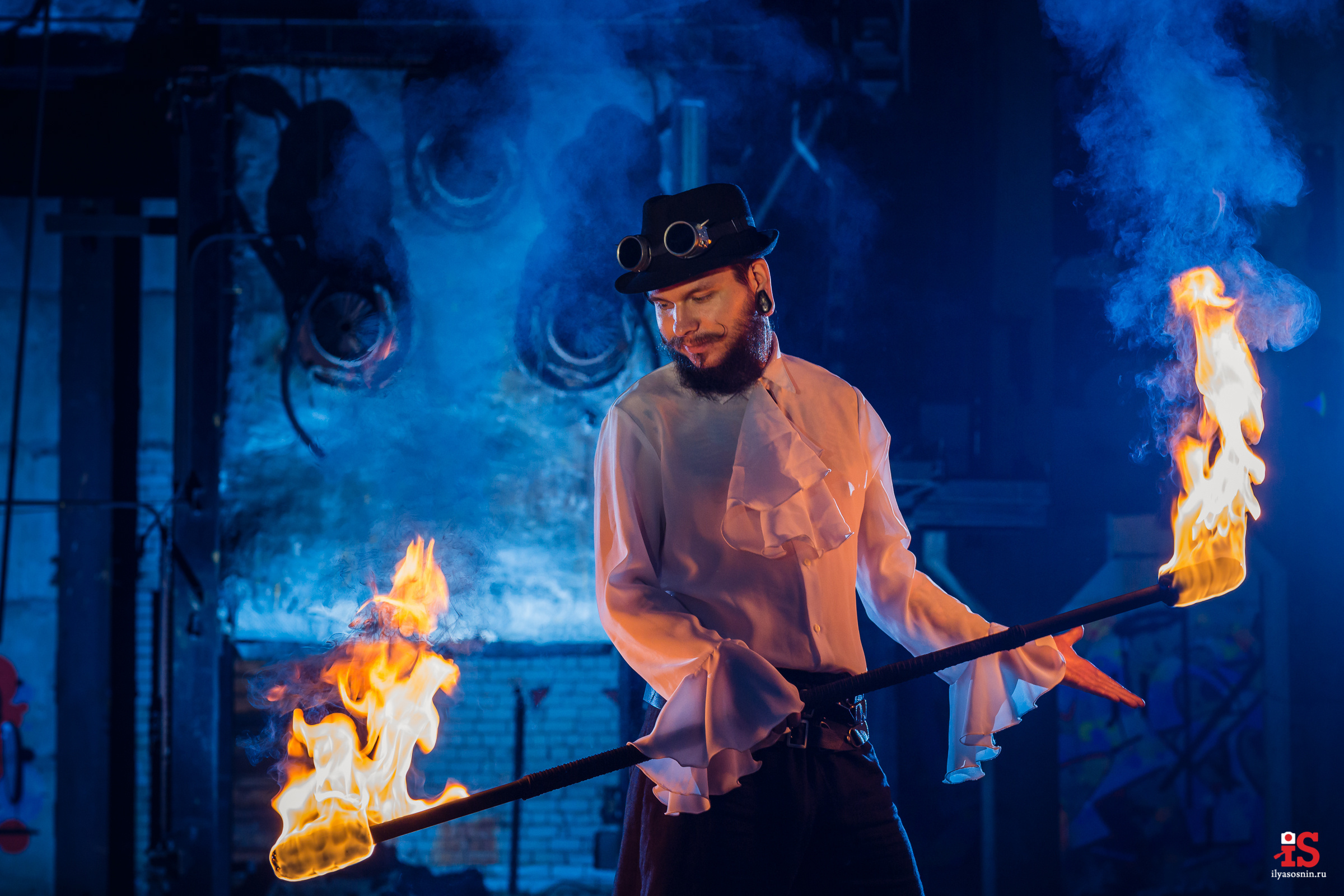 Плетущие огонь. Профессиональный фотограф Петрозаводск Илья Соснин