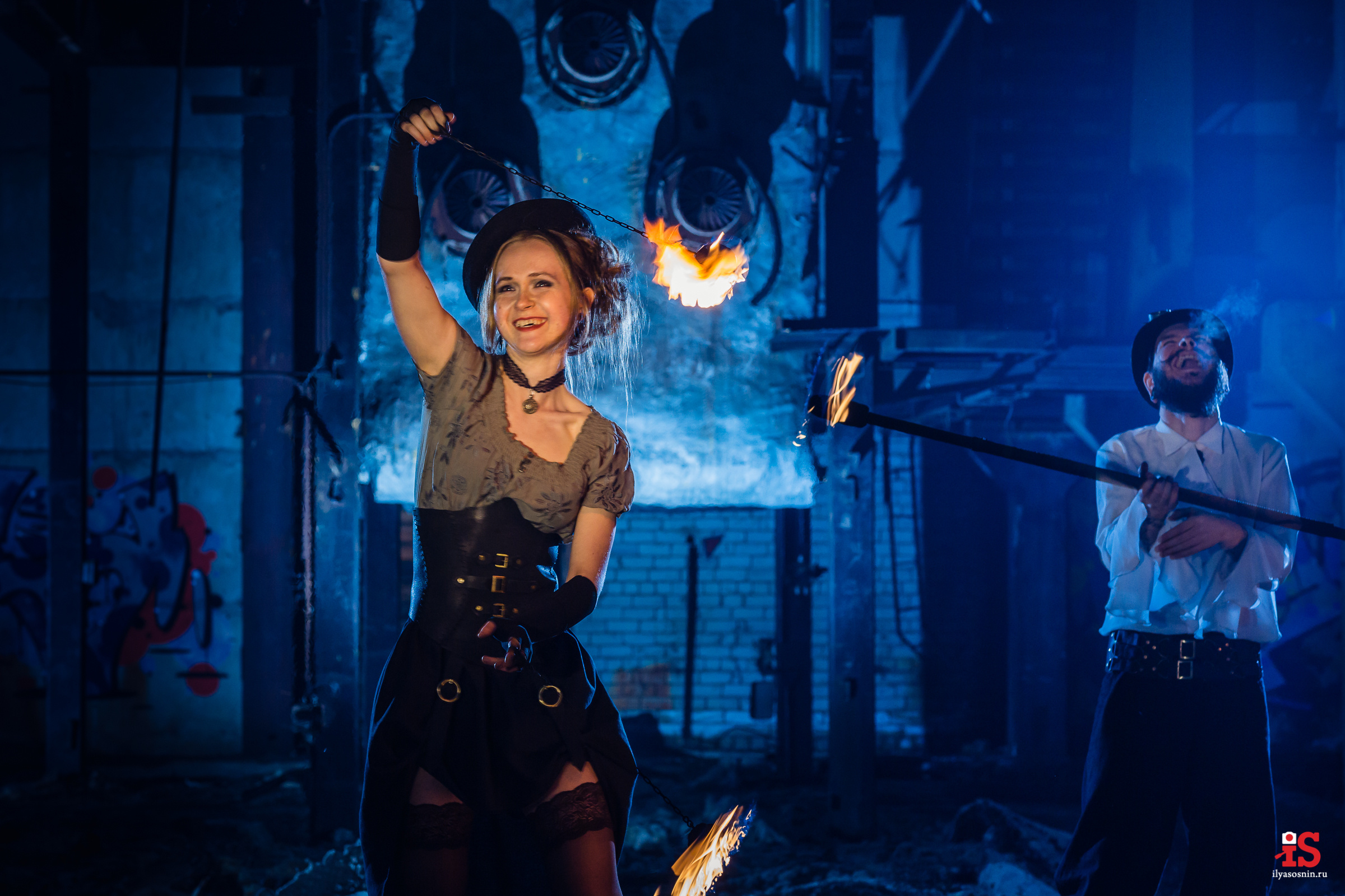 Плетущие огонь. Профессиональный фотограф Петрозаводск Илья Соснин