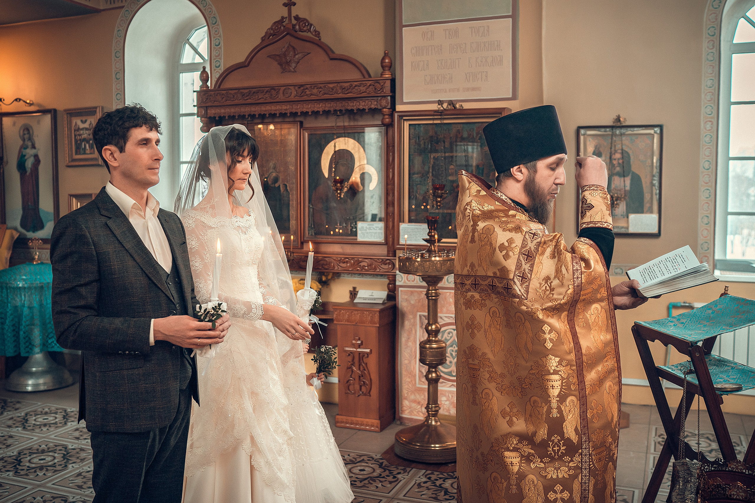 Таинство Венчания Красноярск. Фотограф на Крещение и Венчание в Красноярске Рамазанова Юлия