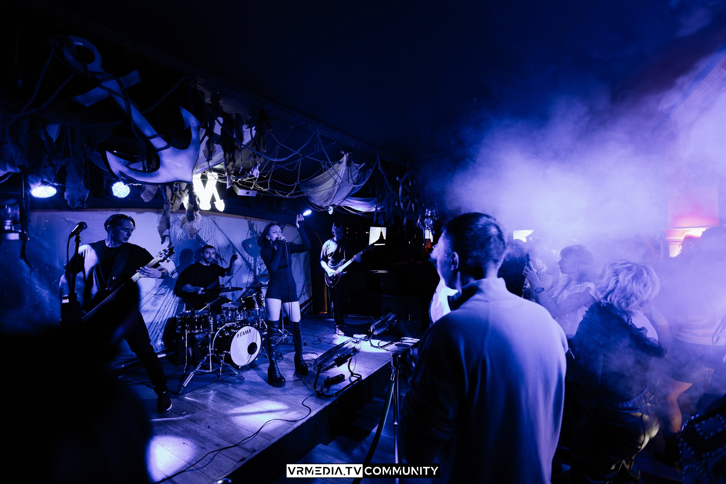 Ресторан «Мюнхен»: Часть команды — часть корабля