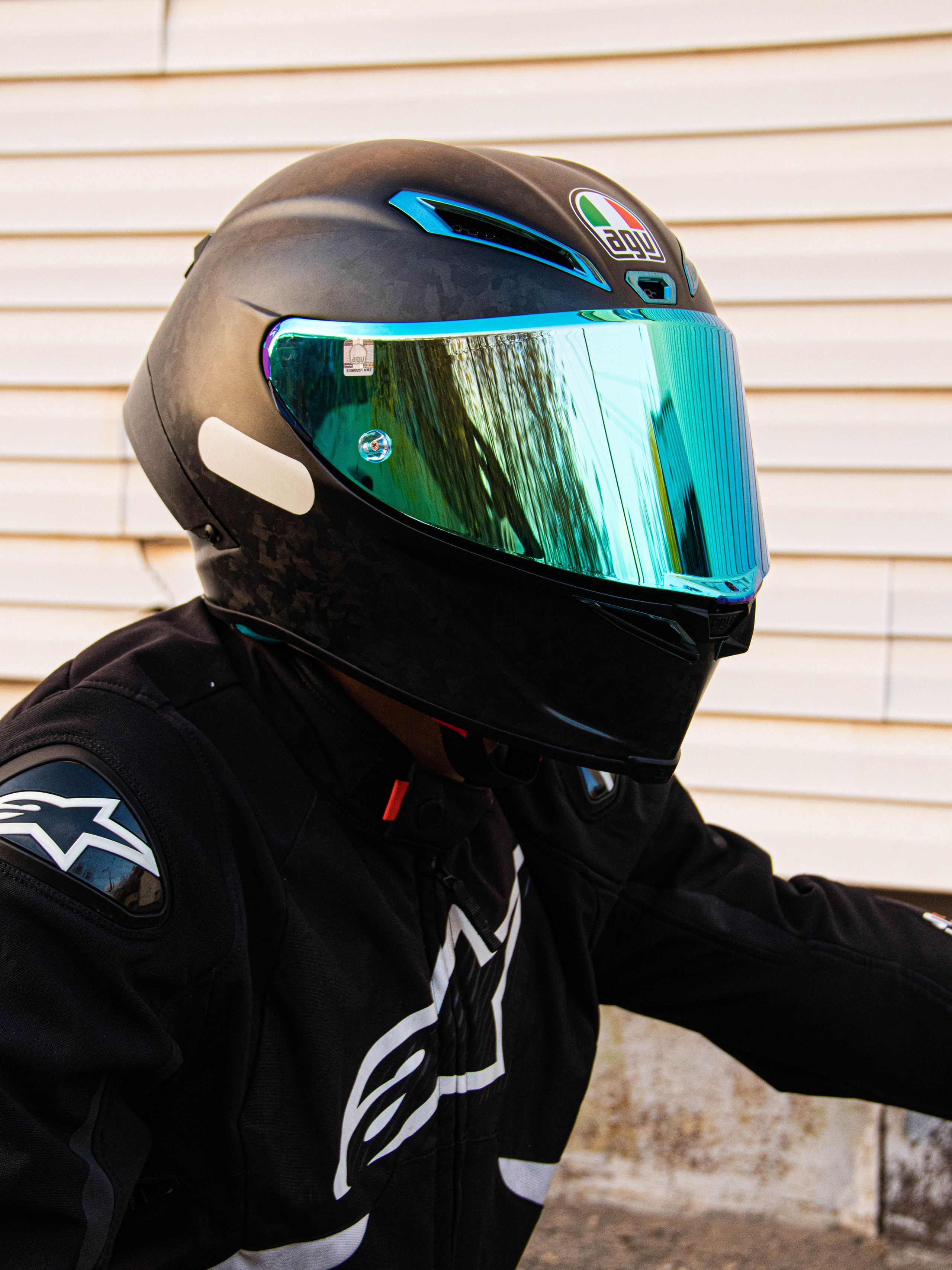 Мотоциклетный шлем. «Матрица»