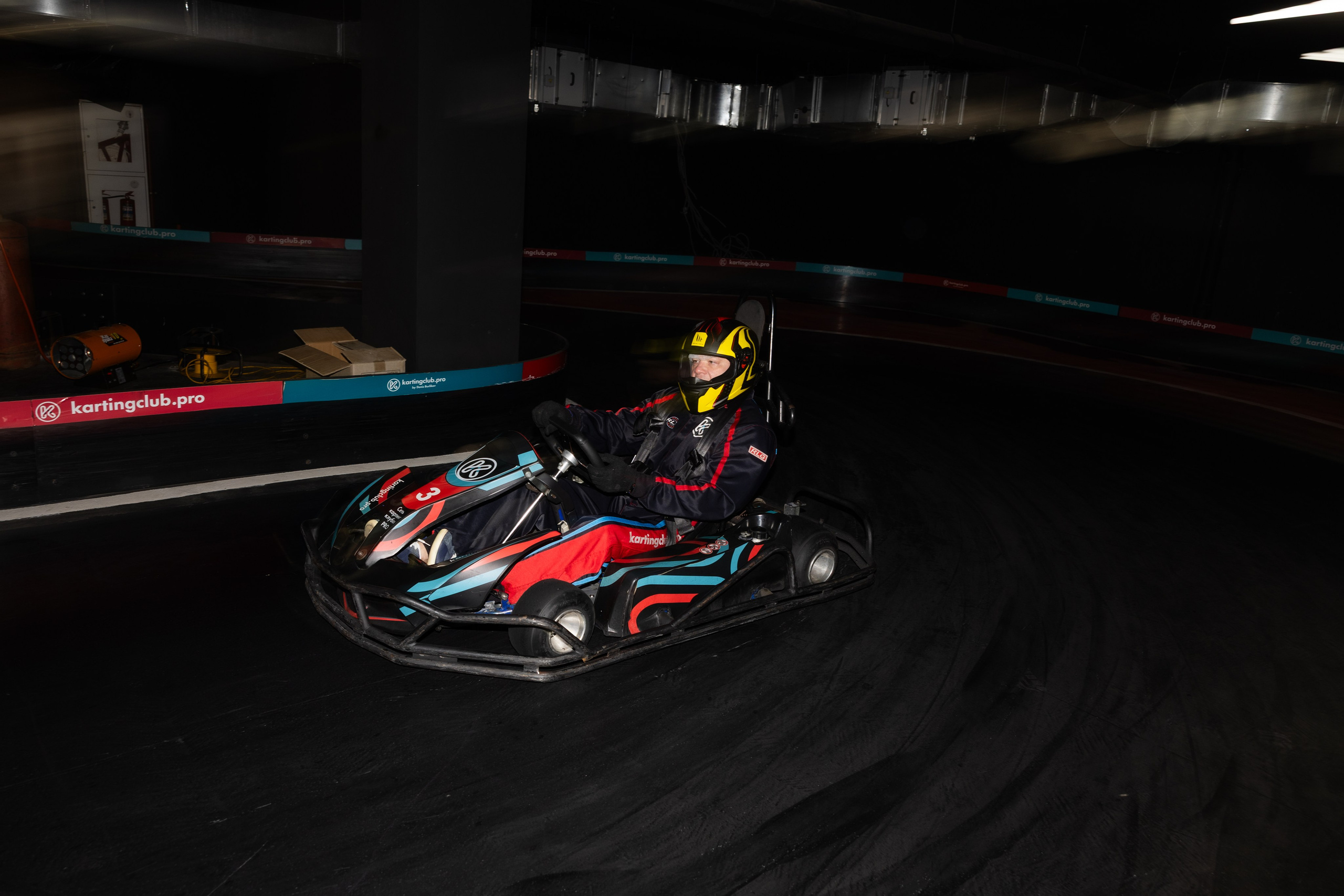 30 лет компании. Лайфстайл Фотограф и Профессиональный Водный Фотограф в Москве