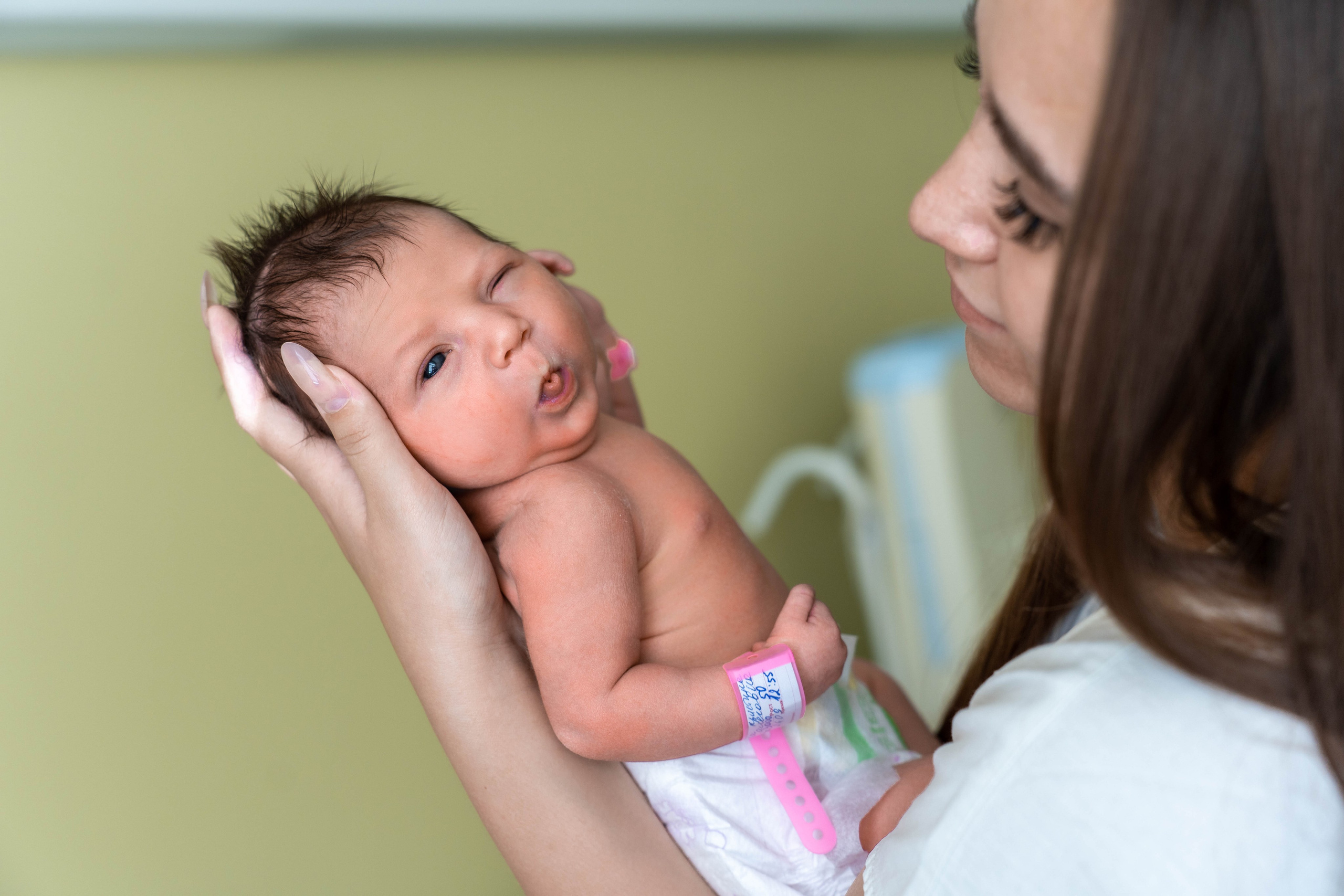 Выписка из роддома. Фотограф на Крещение и Венчание в Туле, детский и семейный фотограф