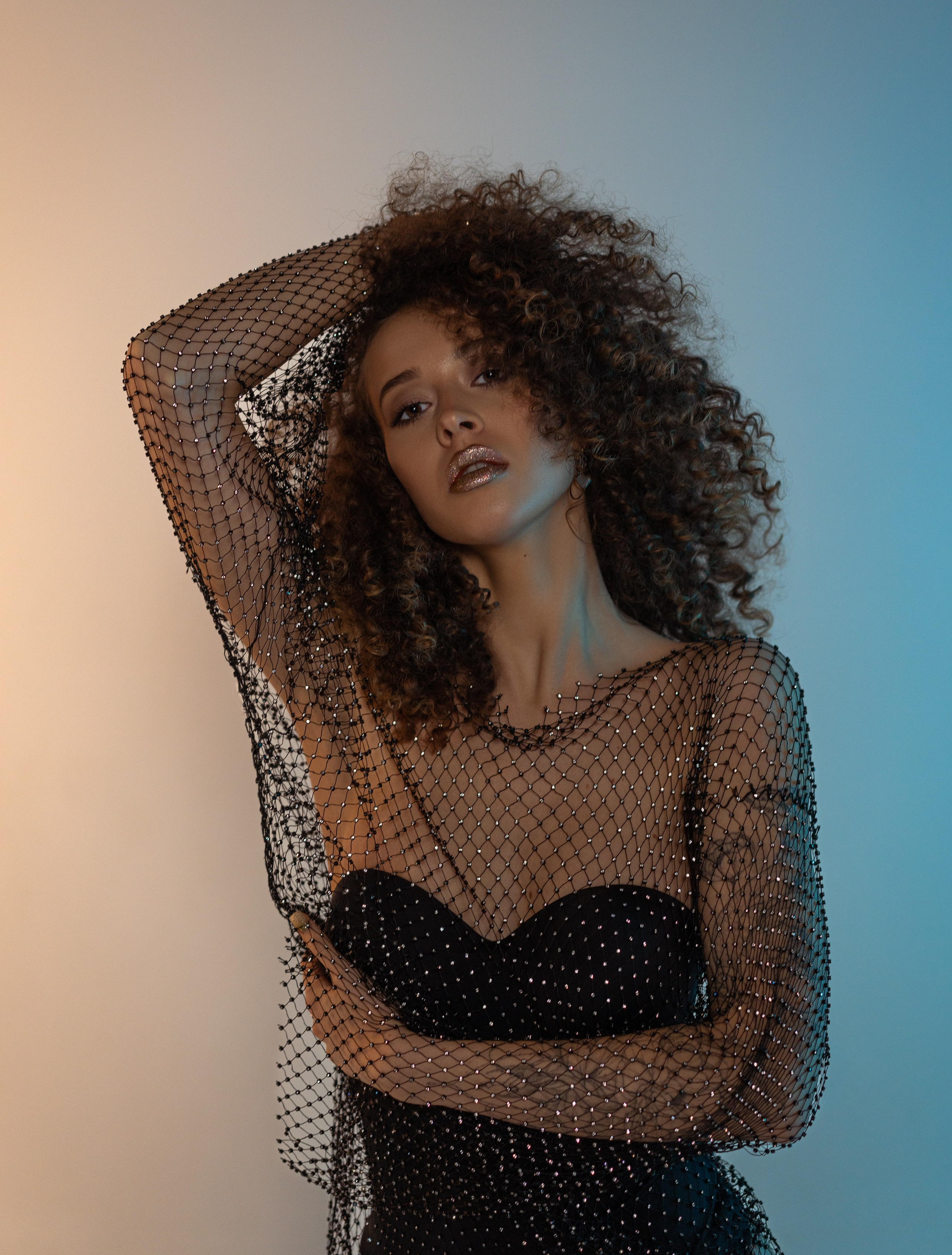 Дарья Fury. Ivan Zaitsev (IZIART) — 通过照片和视频创建文化代码