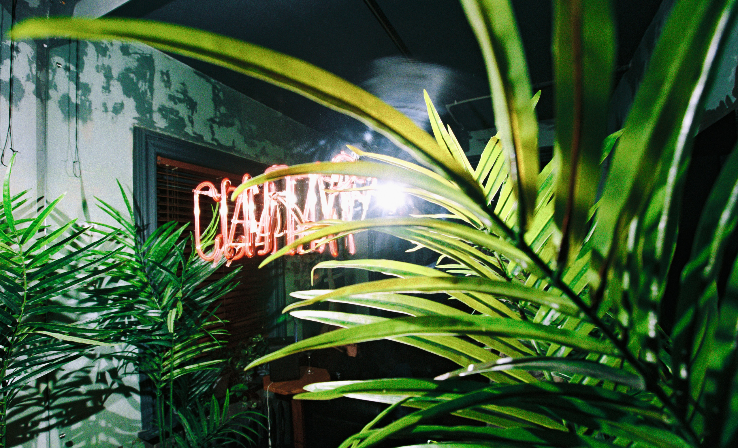 Аромат рейва промо для flacon-magazine.com. Портретный и ивент-фотограф в Москве